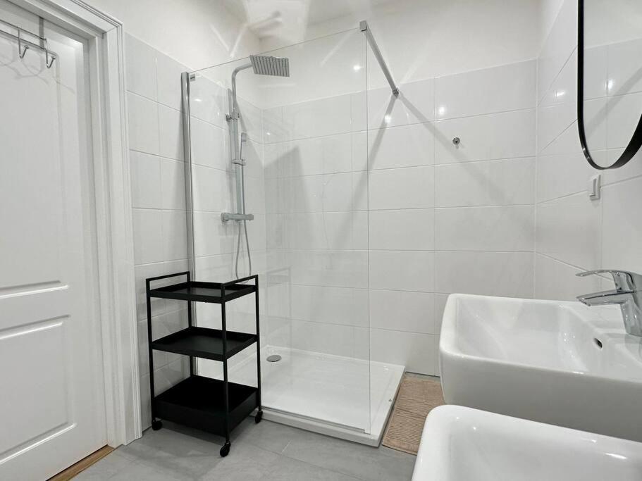 Apartment Stylish Central 2 Bedroom