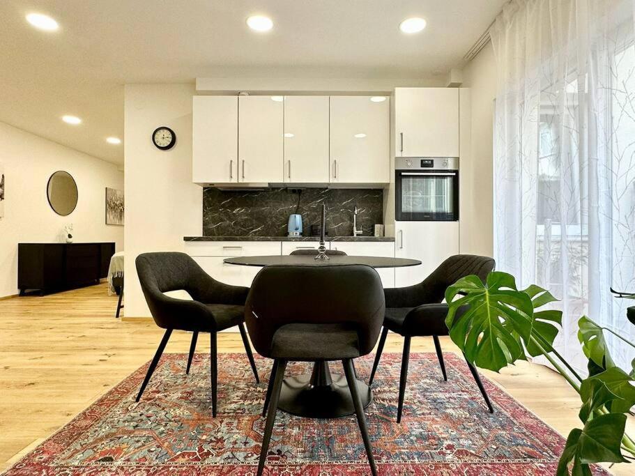 Apartment Stylish Central 2 Bedroom Vienna