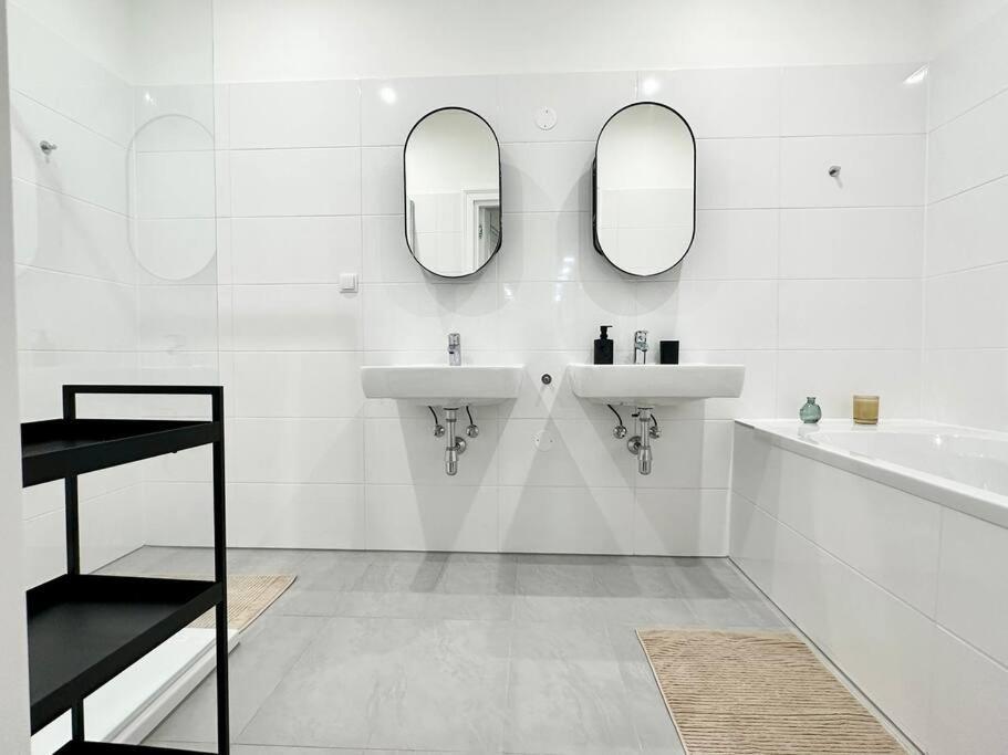 Apartment Stylish Central 2 Bedroom Vienna