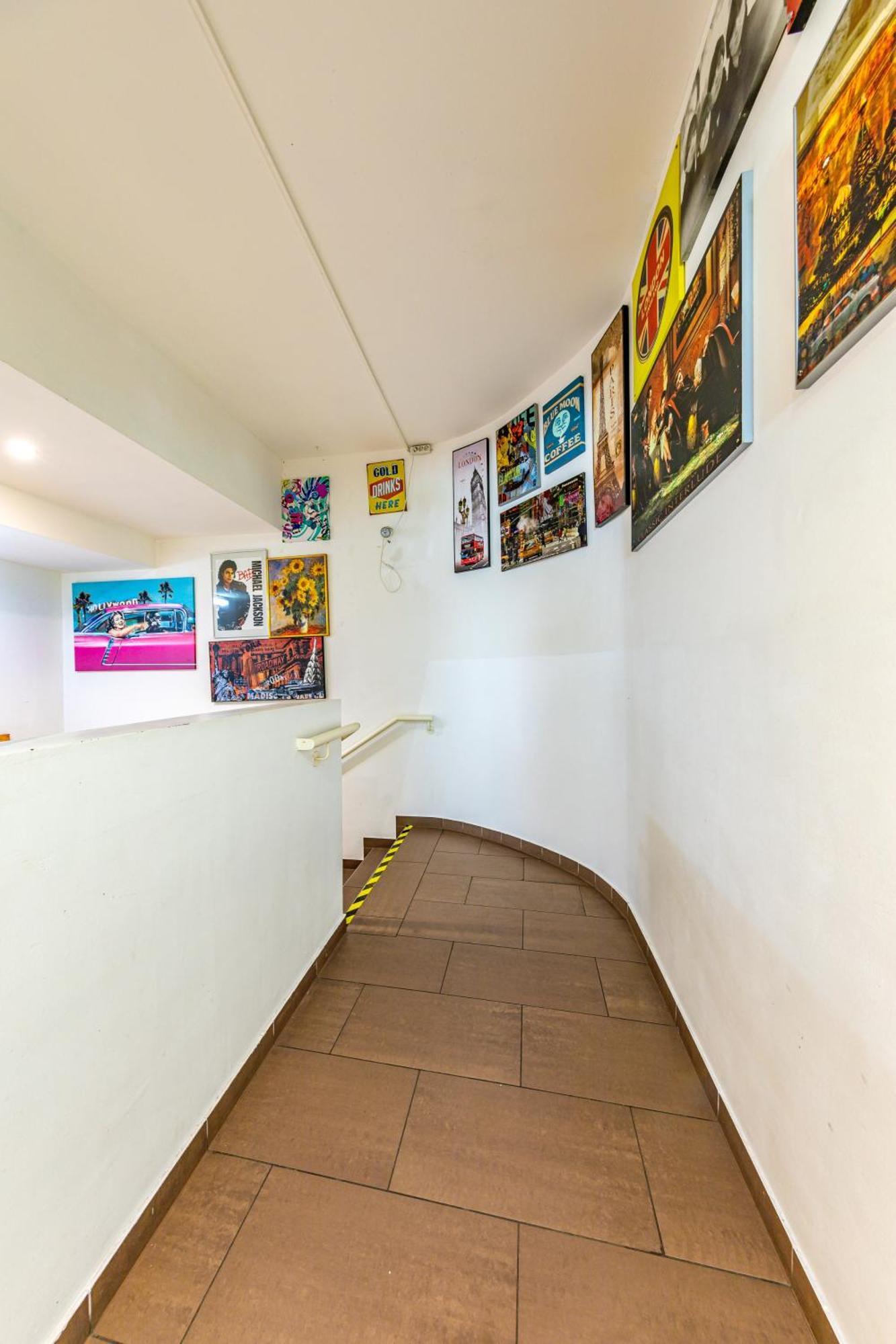 A&t & Hostel