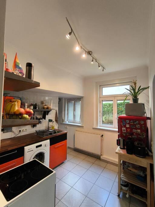 Bright Flat Next To Schoenbrunn * Vienna