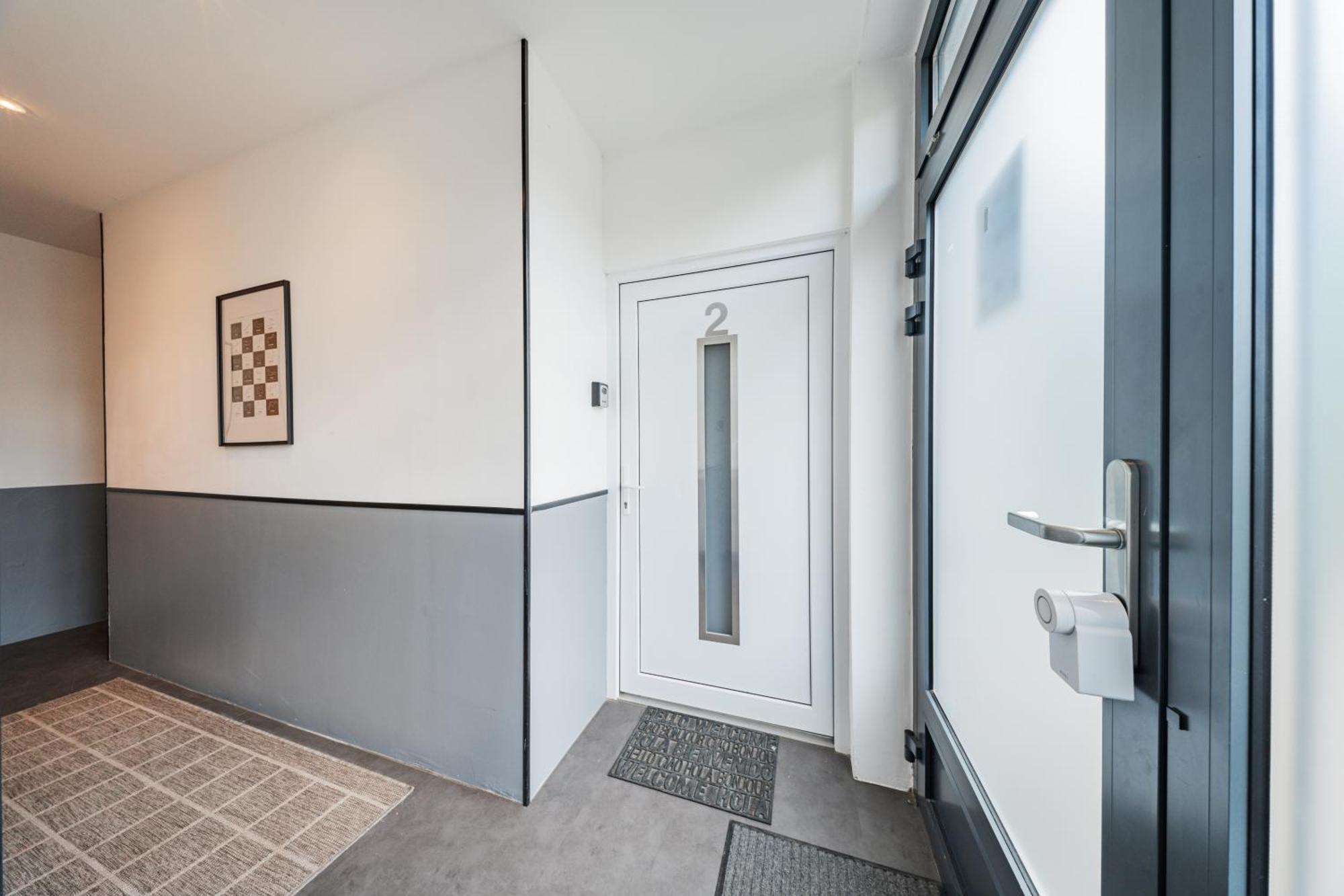 Design Loft Im Souterrain In Top Lage *
