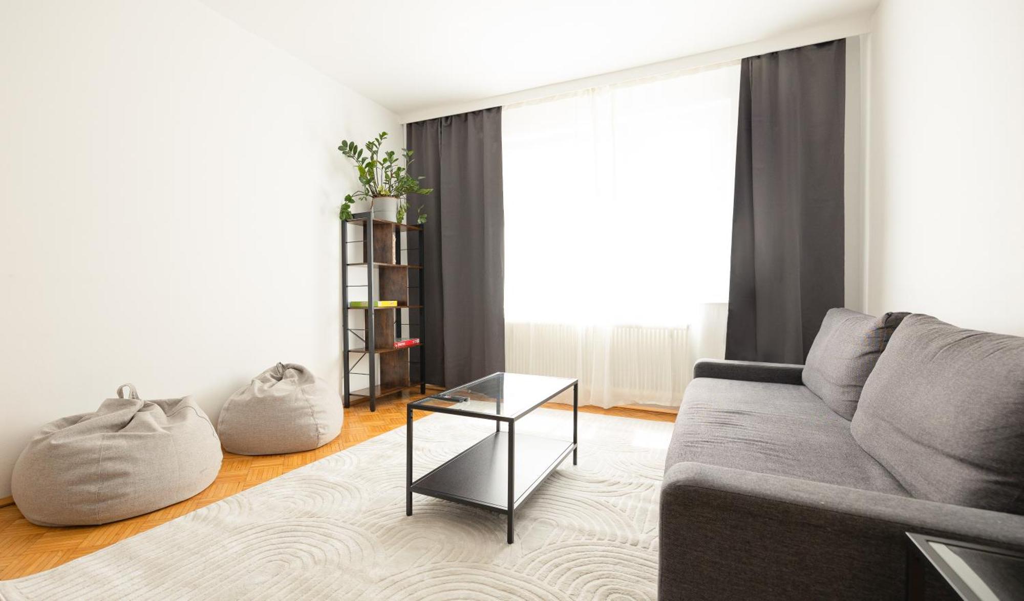 Apartment Retro In The Center. Vienna