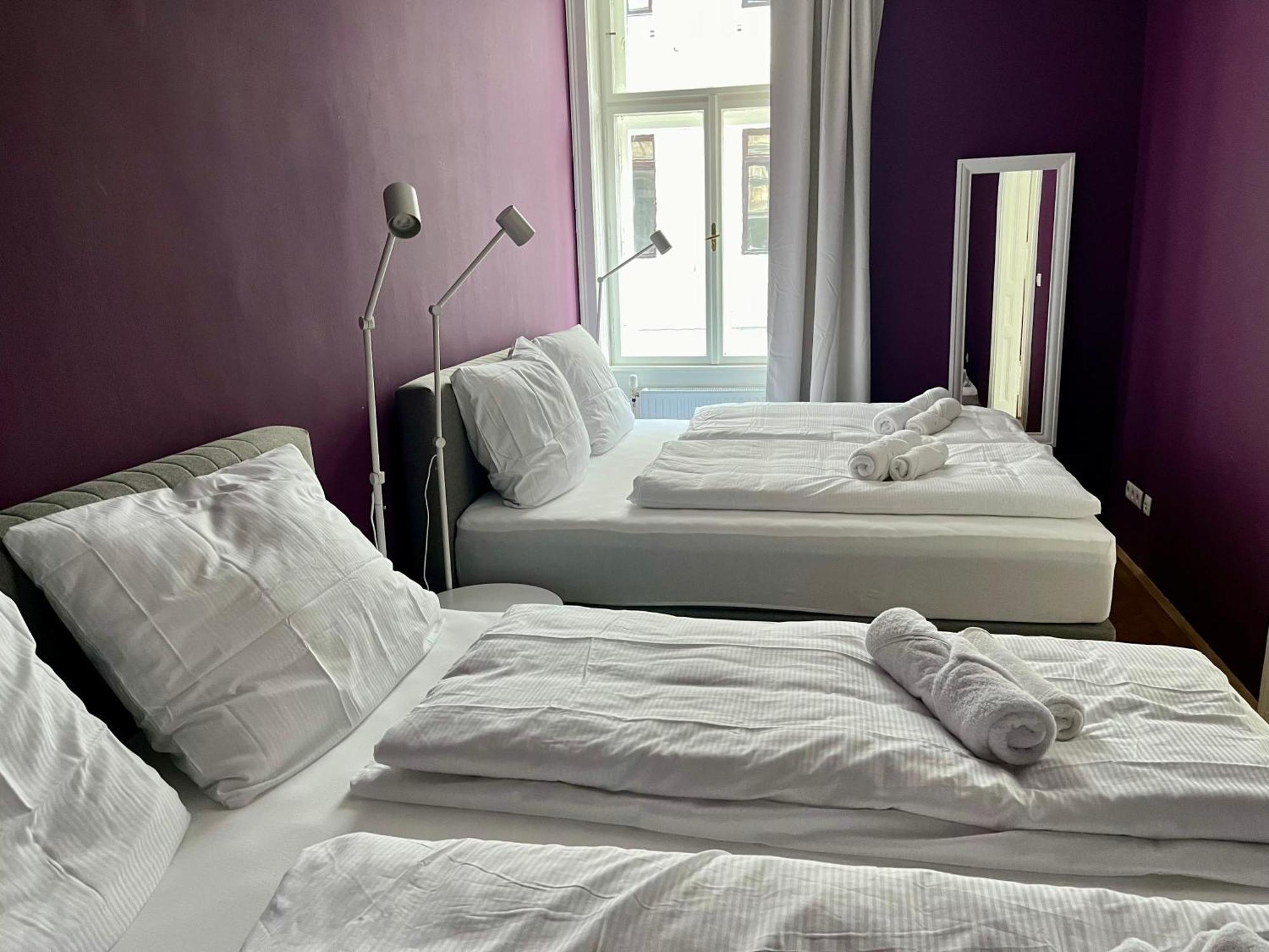 Apartment Grosszuegiger Wiener Altbau Gleich Neben Schoenbrunn *