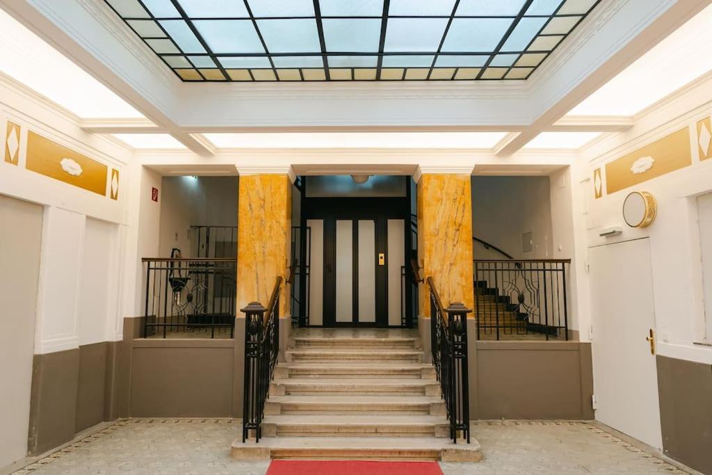 Classy In Josefstadt Perfect For 4-6 Apartment *