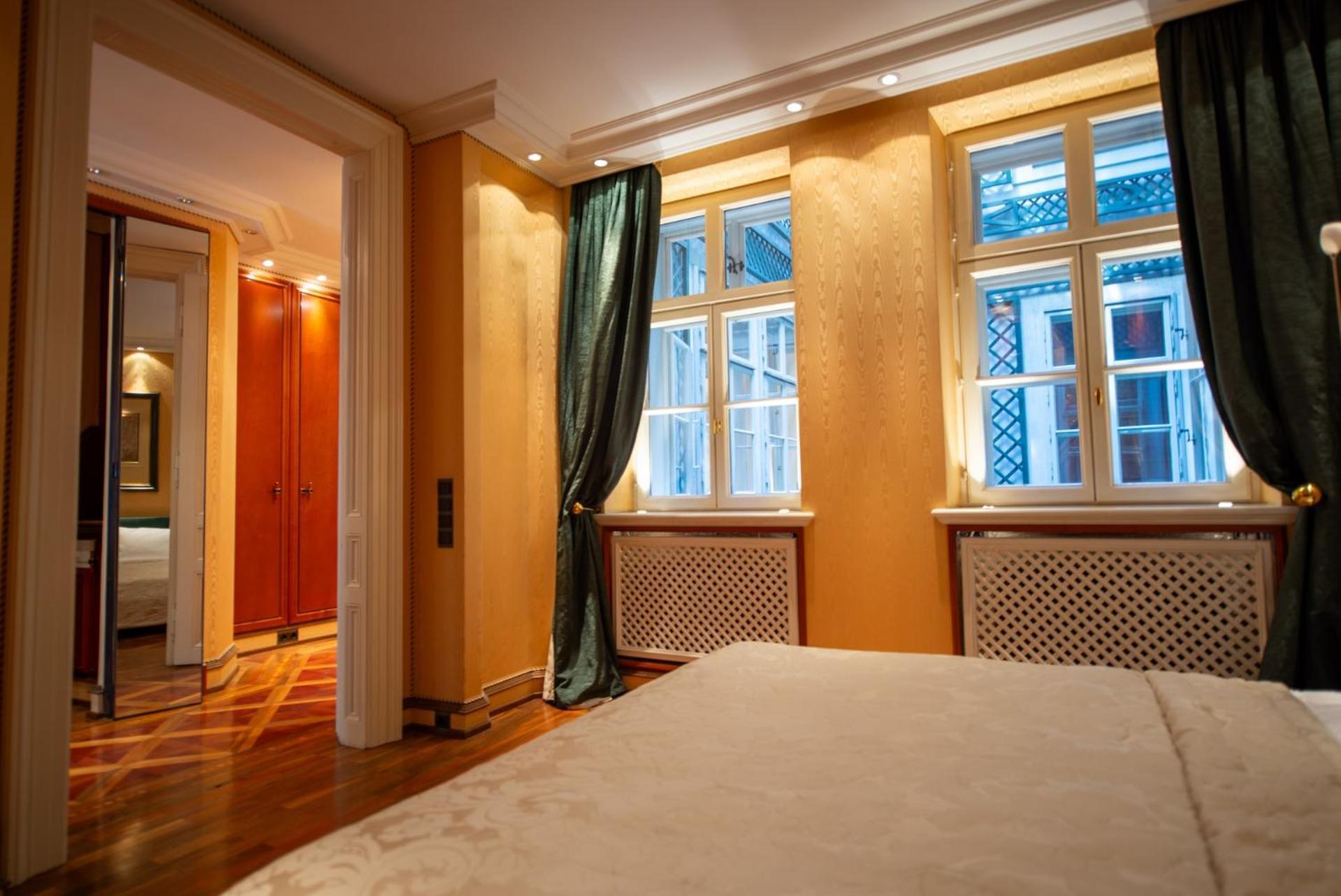Zum Blauen Karpfen Apartment *