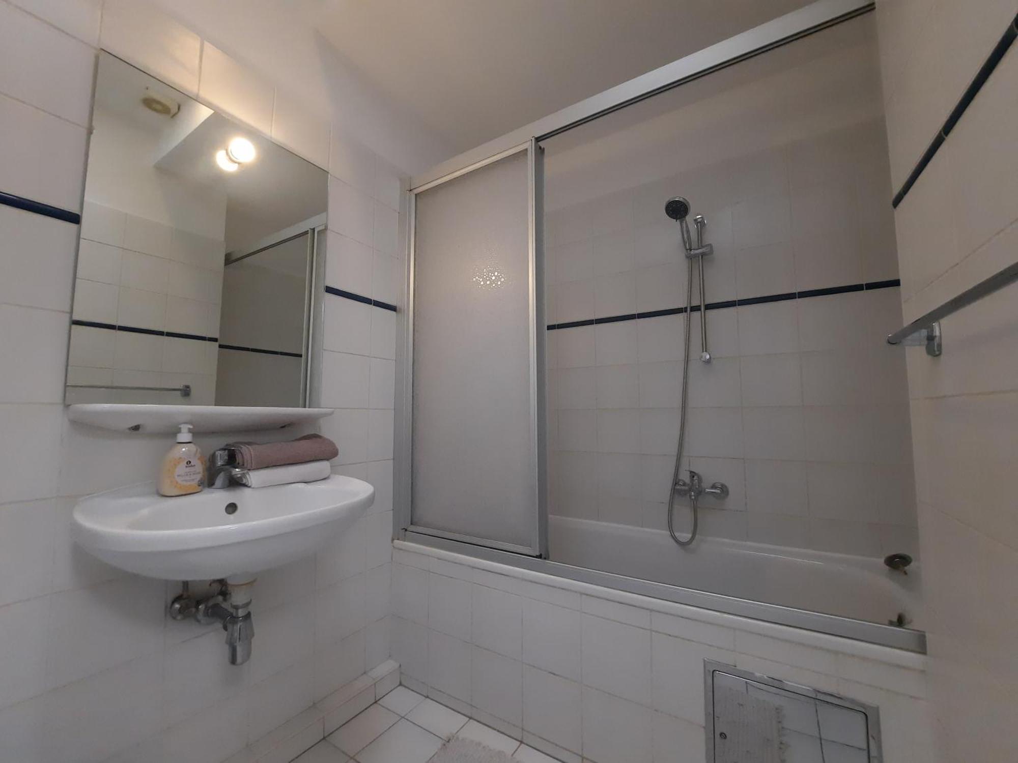 Aparthotel Urban Living Josefstadt - Roadhouse Vienna