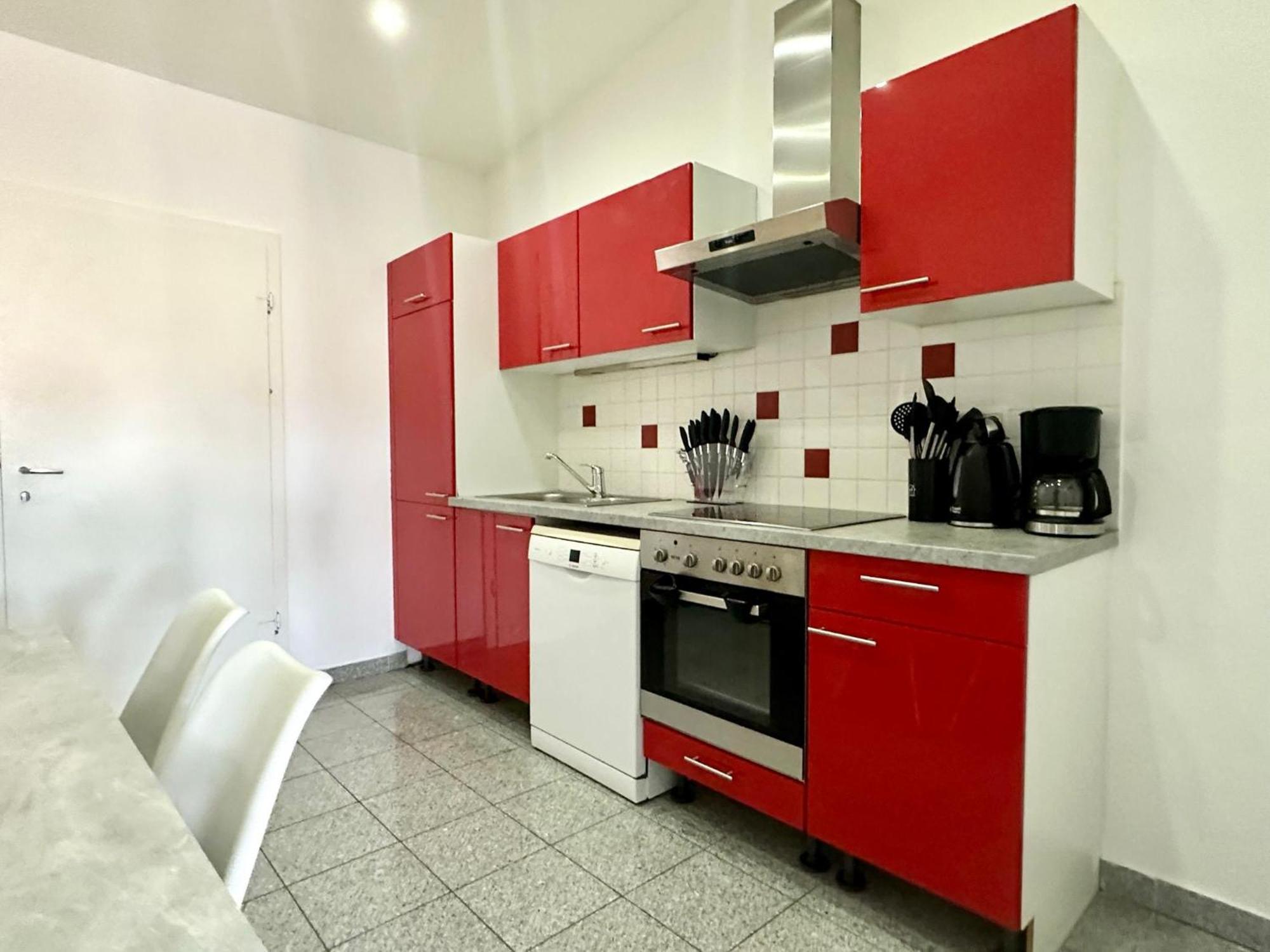 Apartment I 5 Minutes To Metro