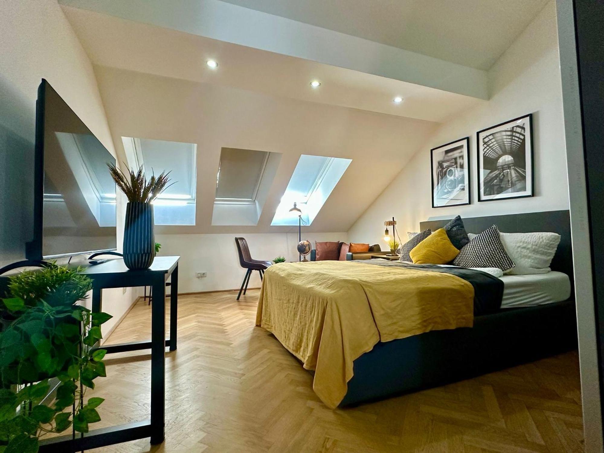 Apartment I 5 Minutes To Metro