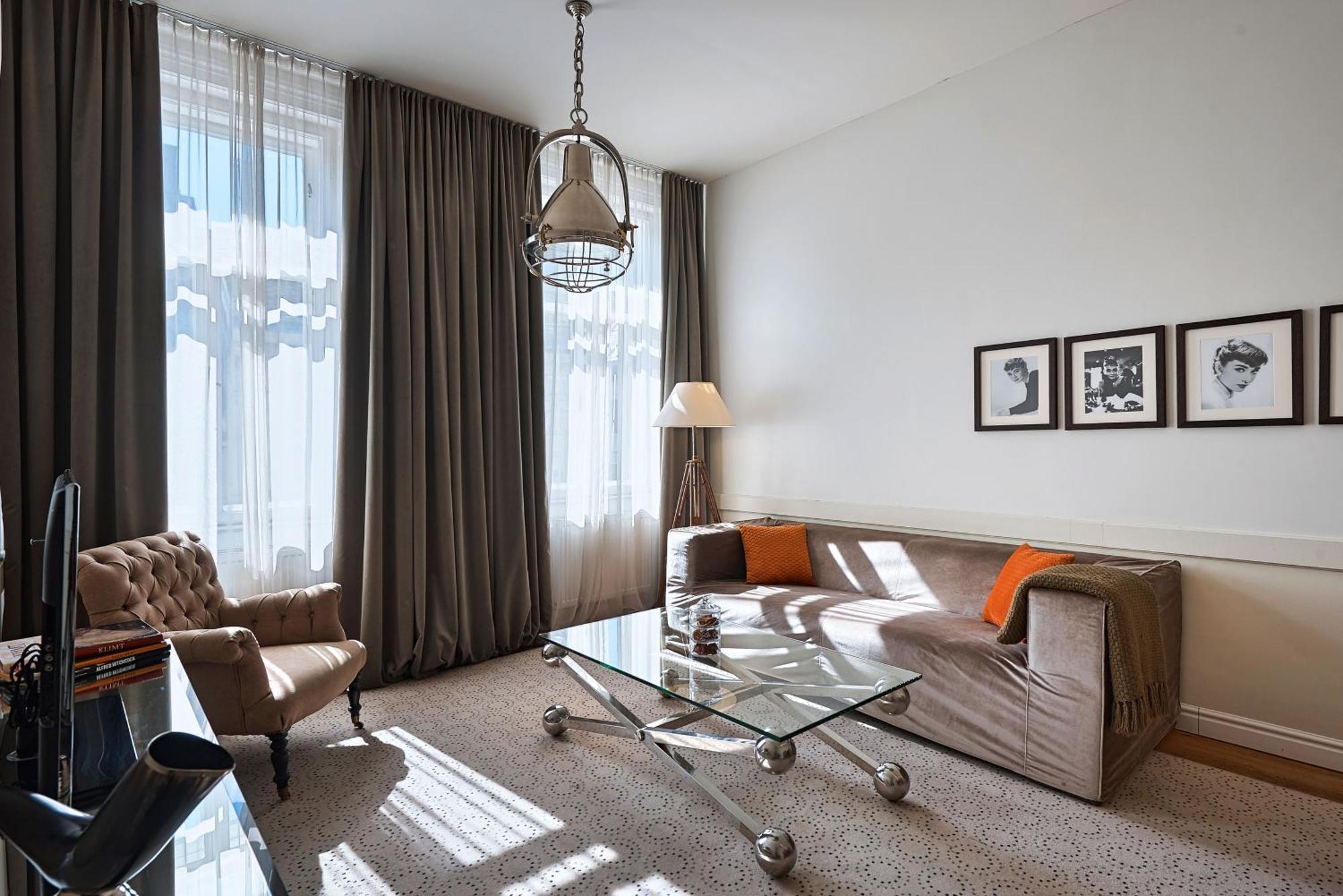 Apartamento 6 *