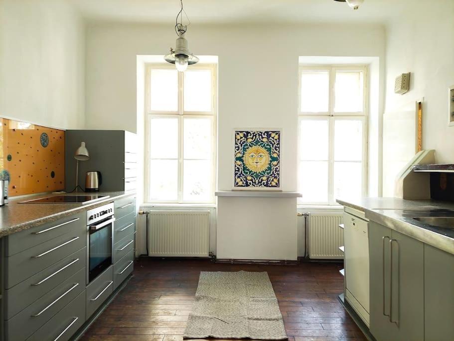 Big Garden Apartment, 10 Minutes To U4 And U6 *