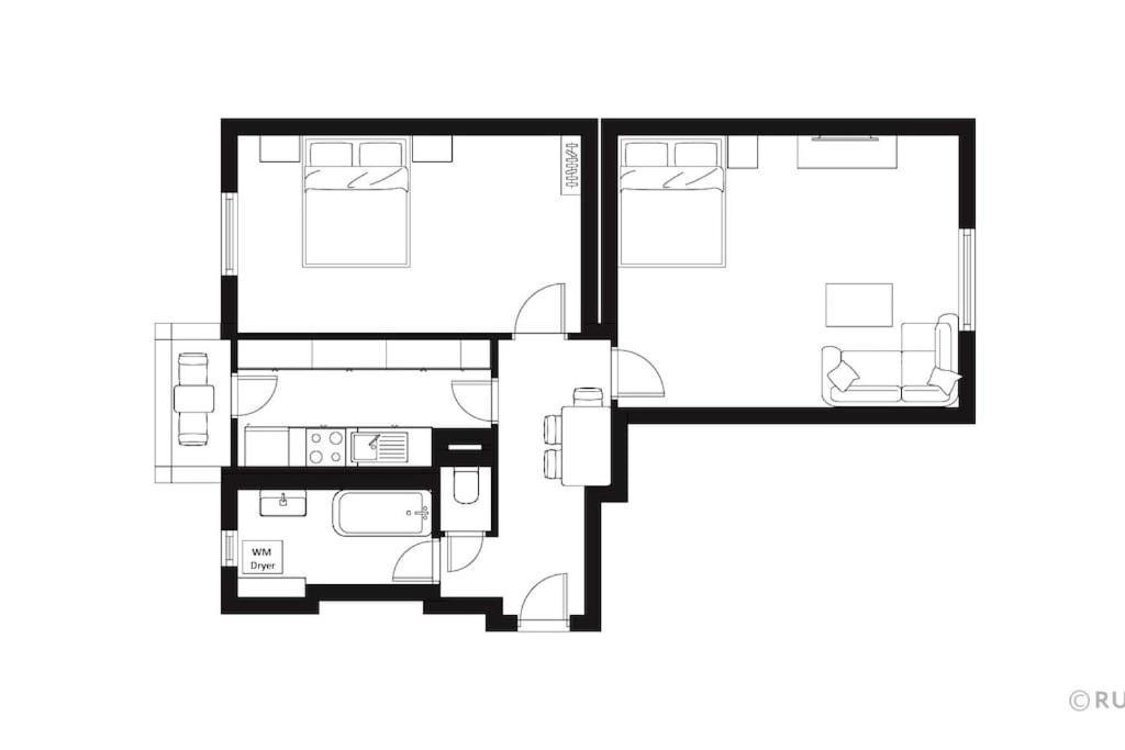 Private Balcony At Top Location Next To Subway *
