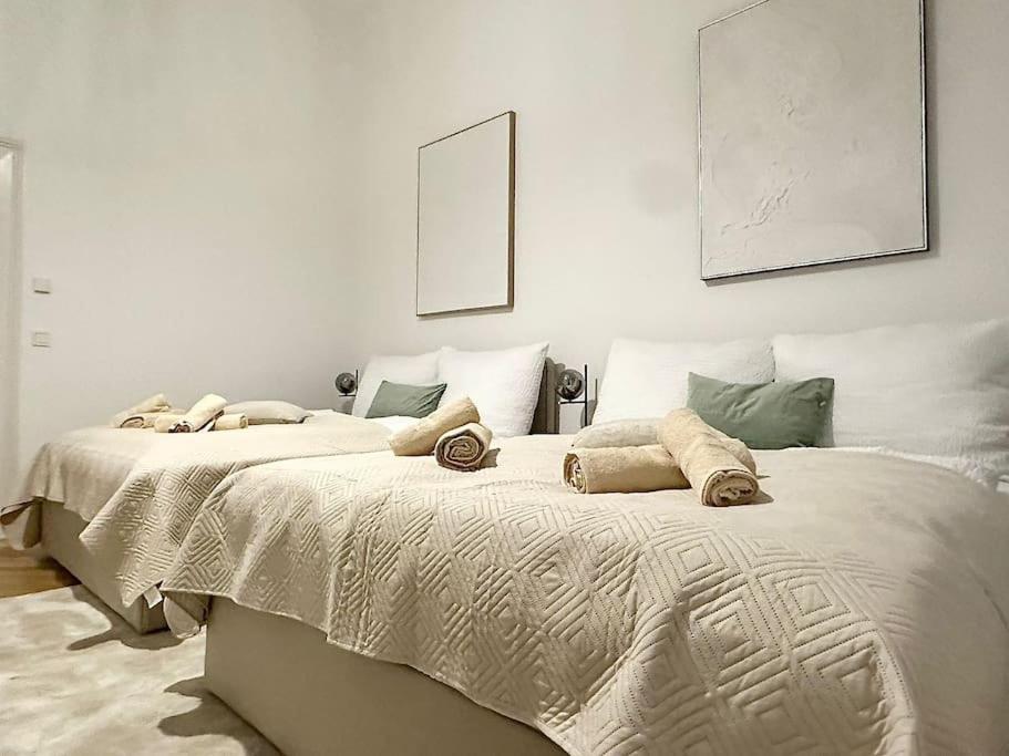 Close To Metro, 10 Minutes To Mariahilferstrasse Apartment *