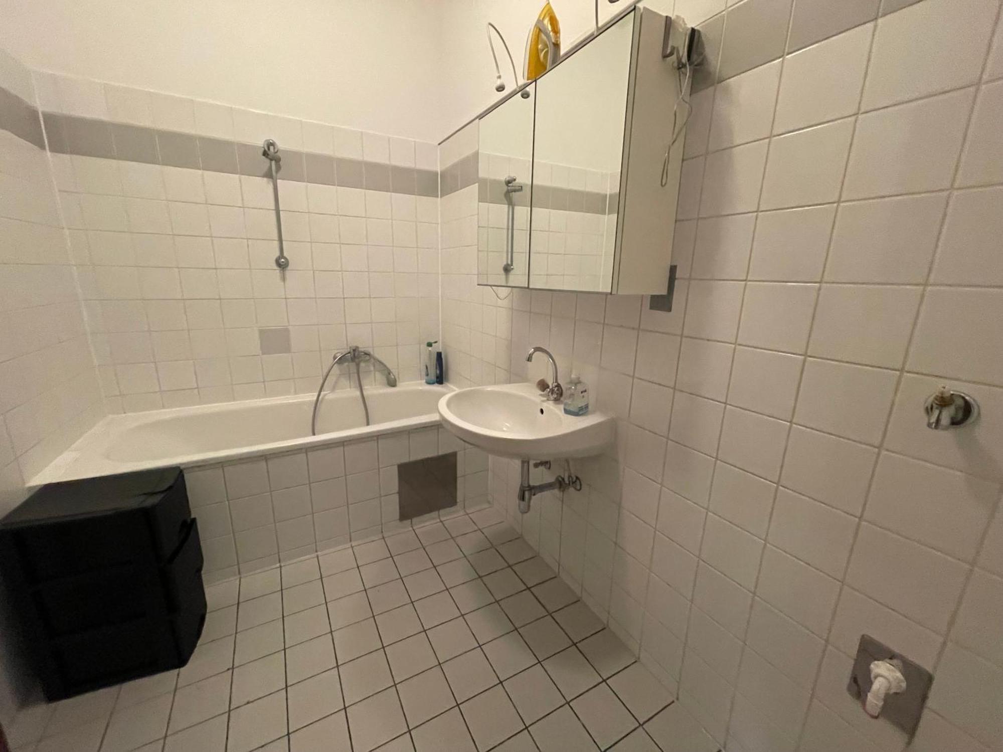 Fuer 4 Personen In 1180 Wien