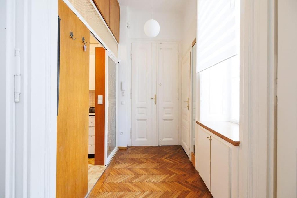 Neu Vintagelivingvienna Im 18ten Apartment *