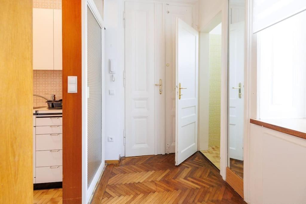Neu Vintagelivingvienna Im 18ten