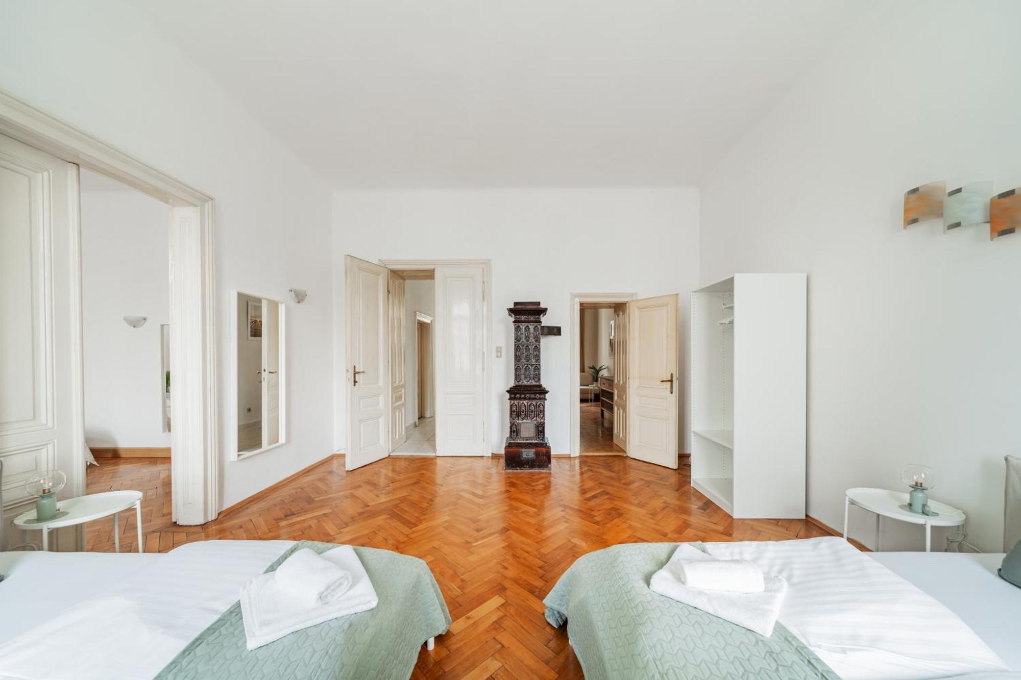 Mit 9 Schlafplaetze Apartment Vienna