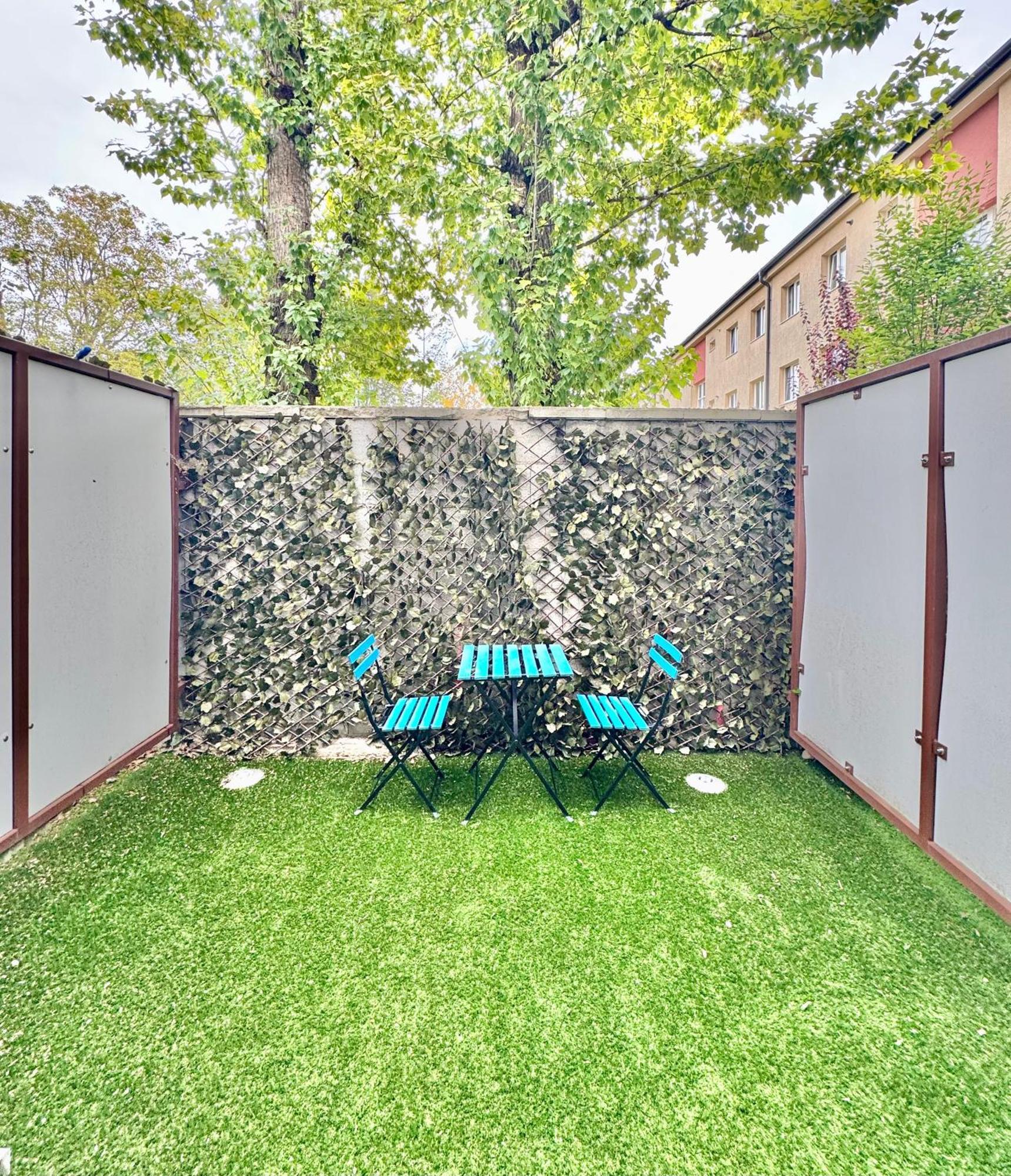 Moeblierte Mit Terrasse Vienna