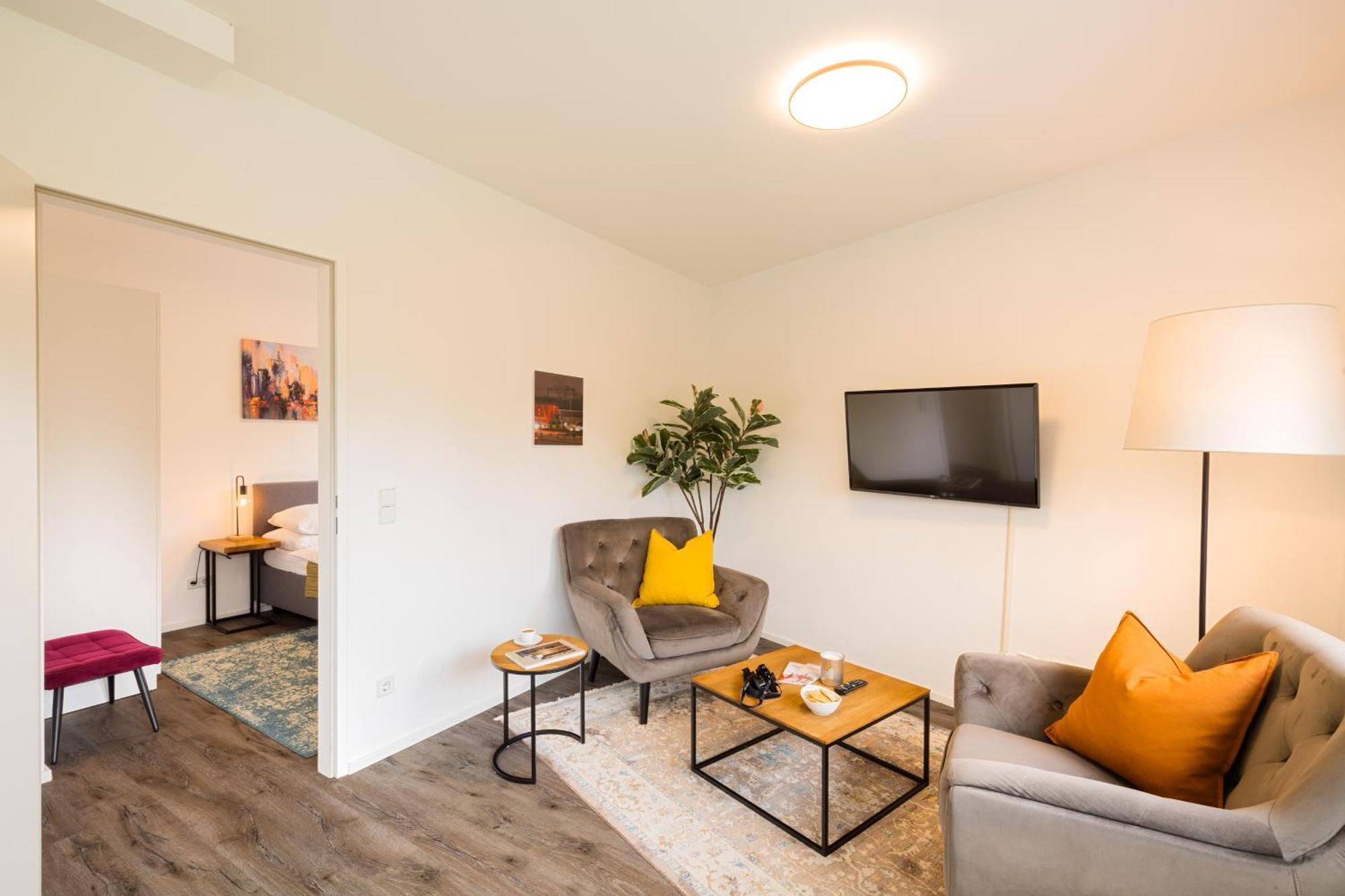 Urban Island I Riverside Apartment *