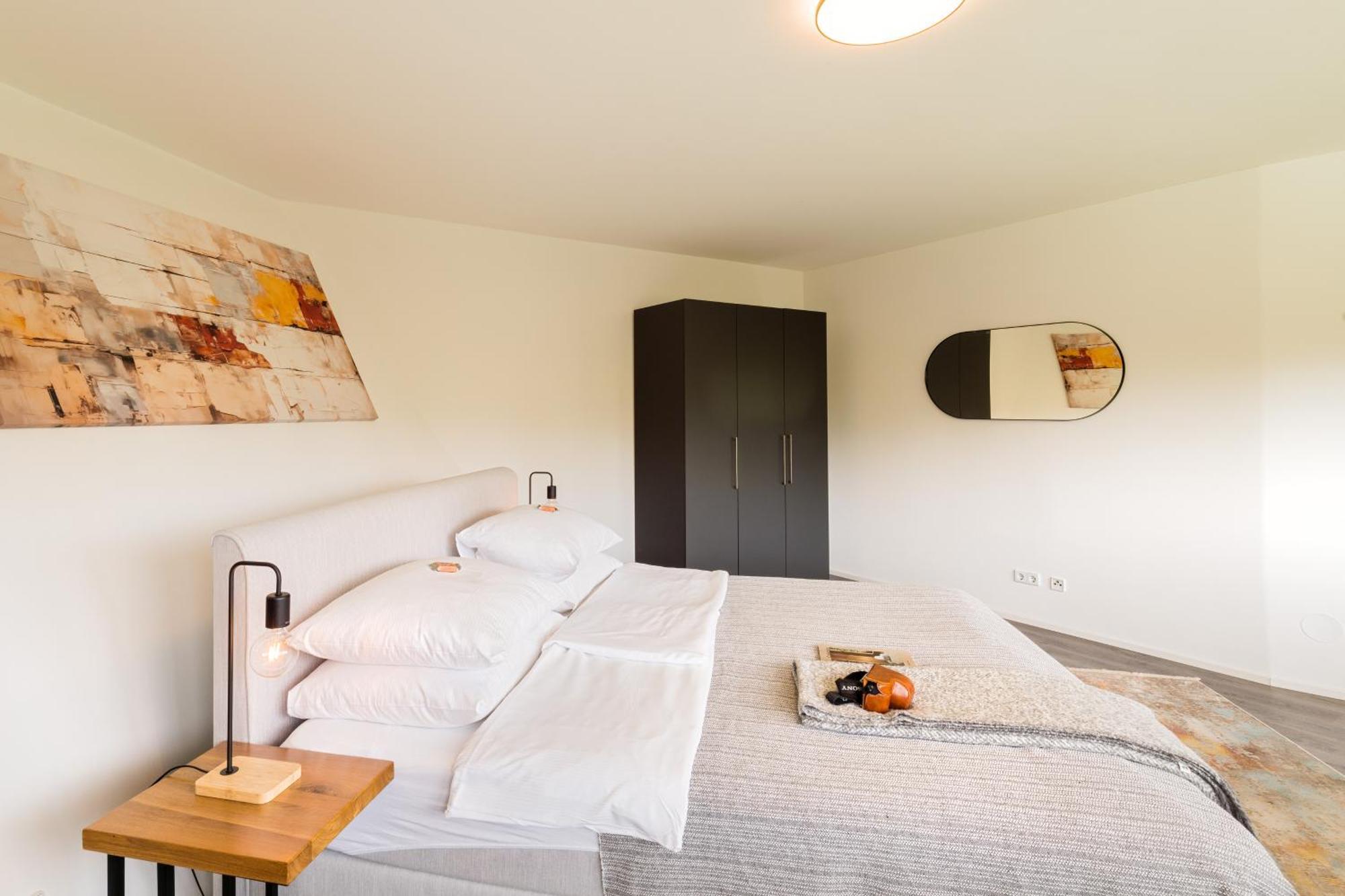 Urban Island I Riverside Apartment Vienna