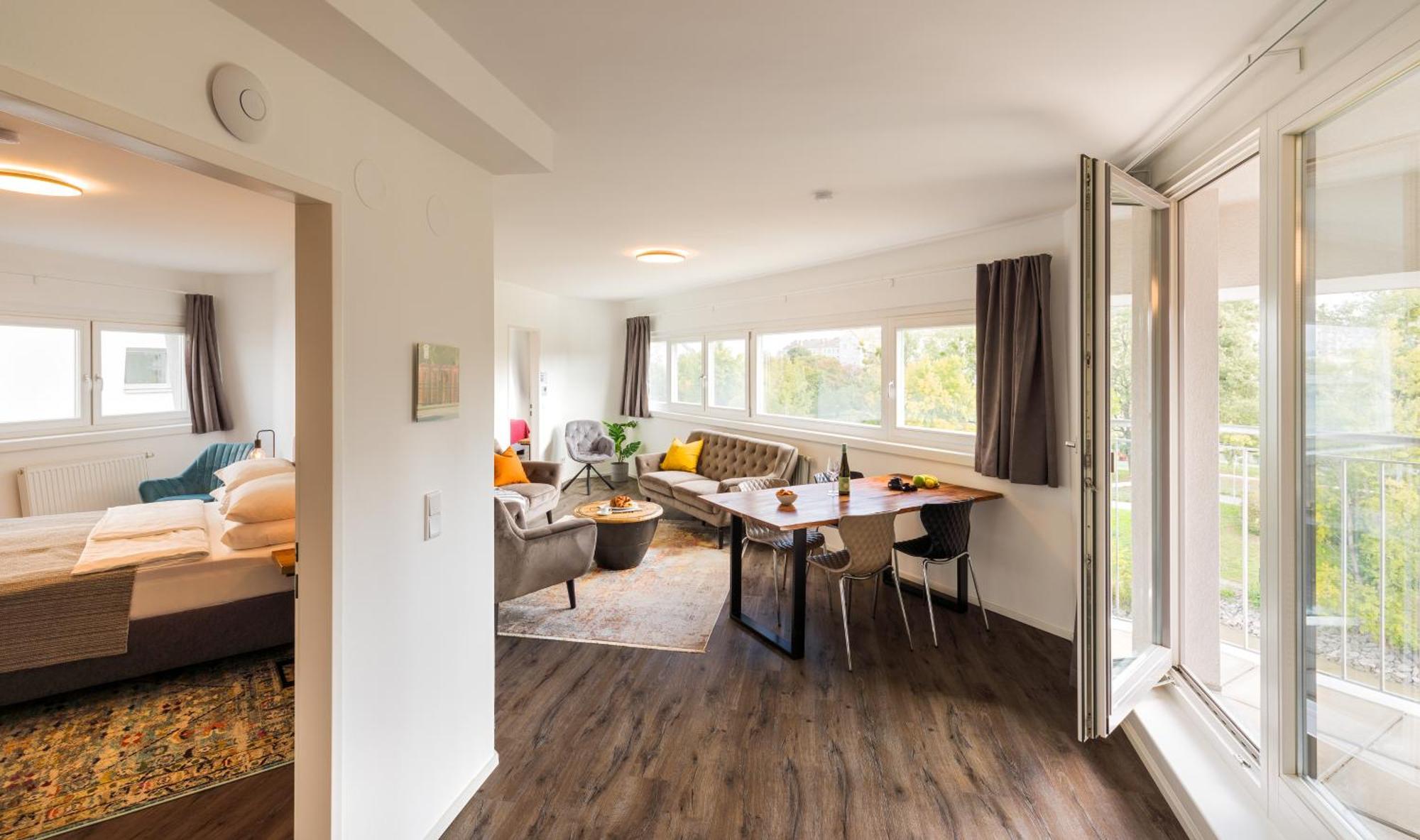 Urban Island I Riverside Apartment Vienna