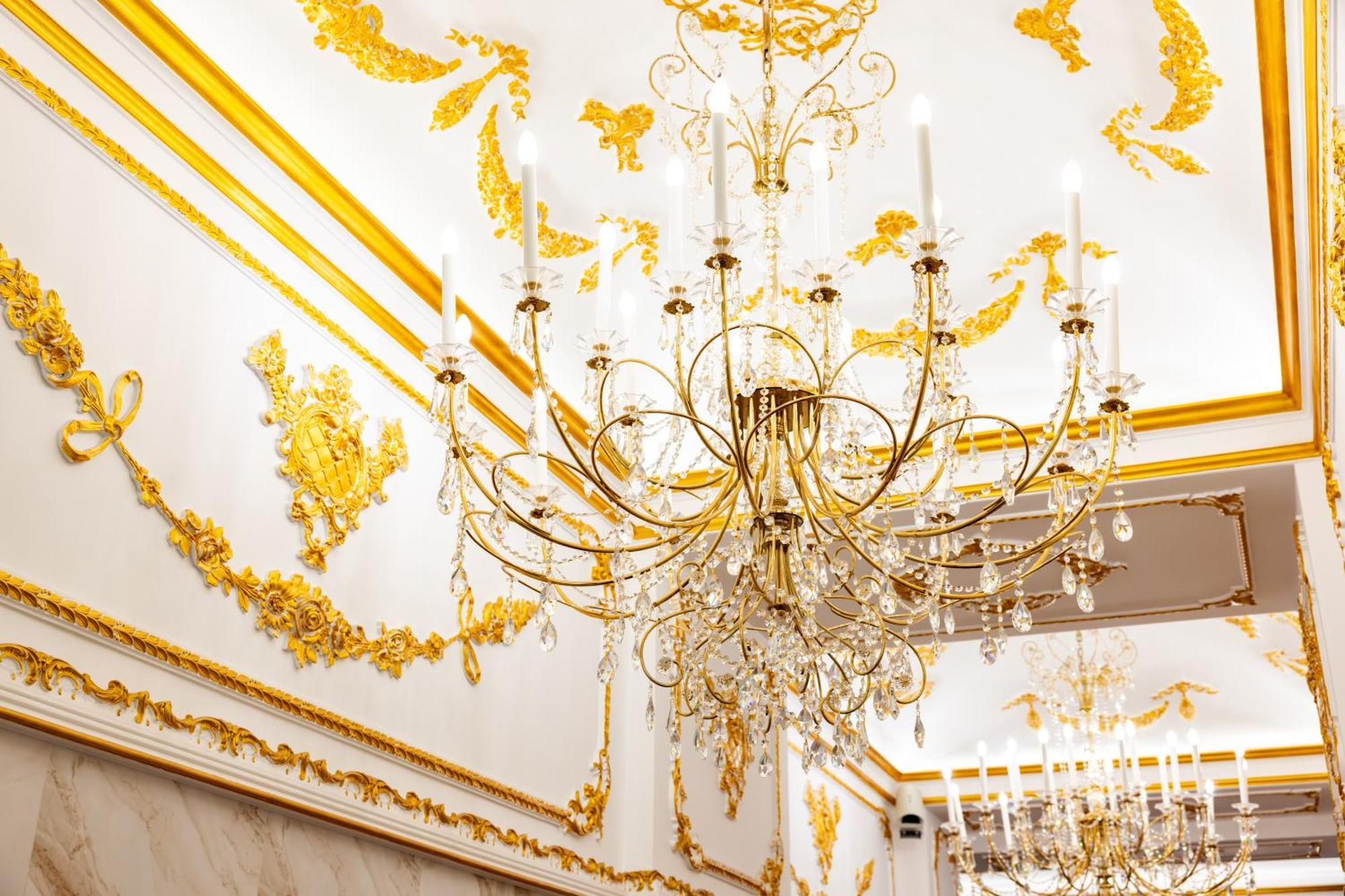Alon Homes - Premium Center * Vienna