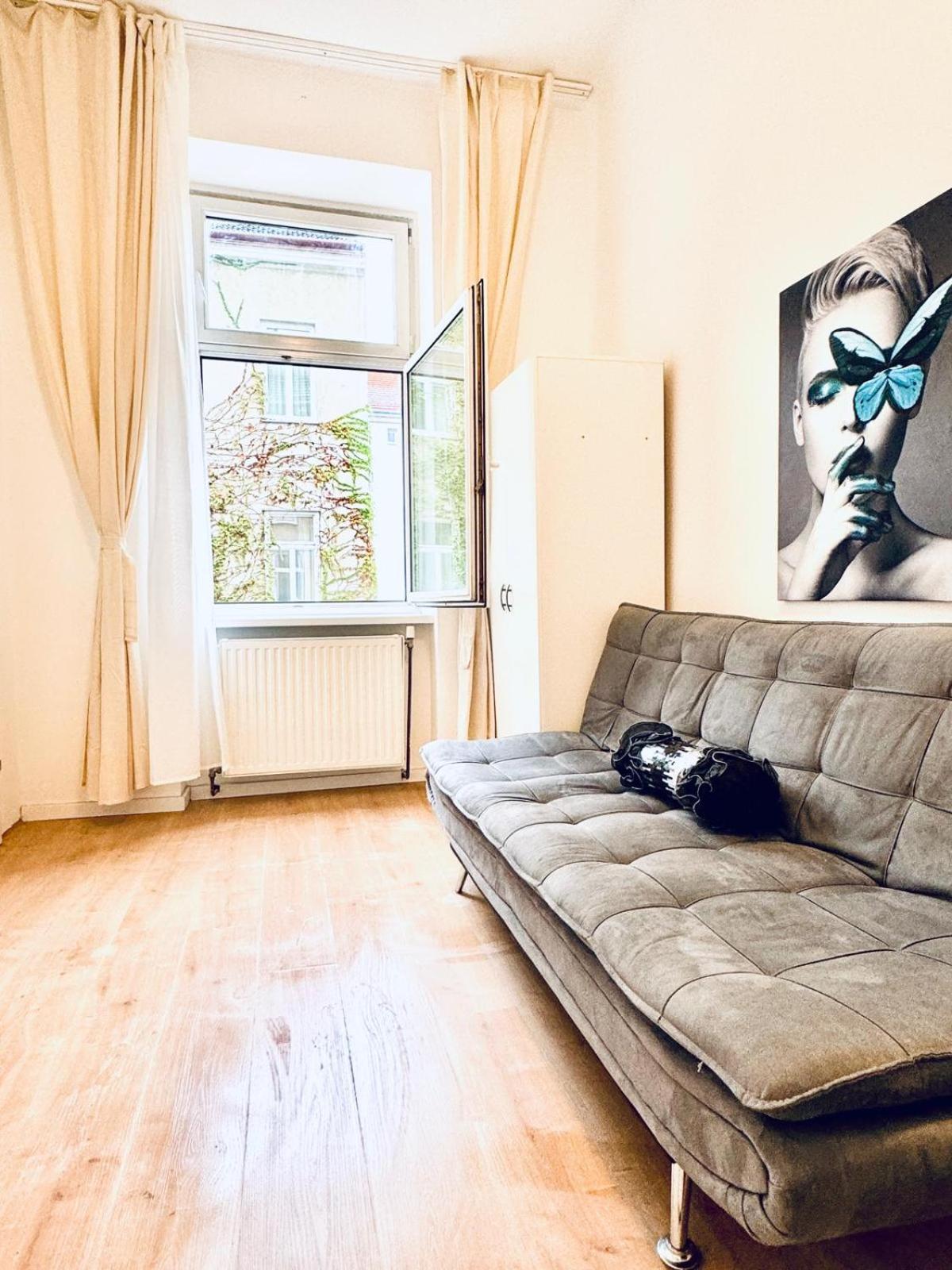 5br Shared Ideal For Groups 7 Min To Westbahnhof Apartment Vienna