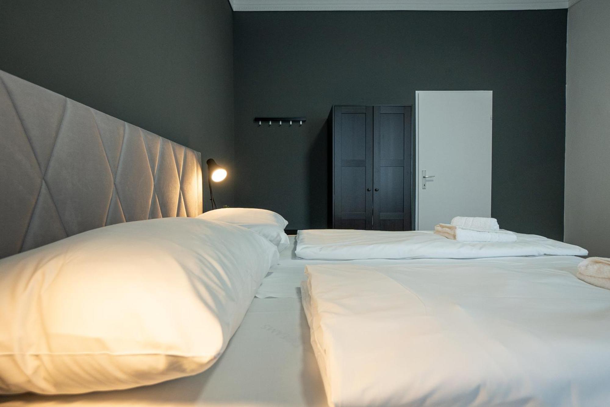 Cozy 1-br With A King Bed In A Calm Area Vienna