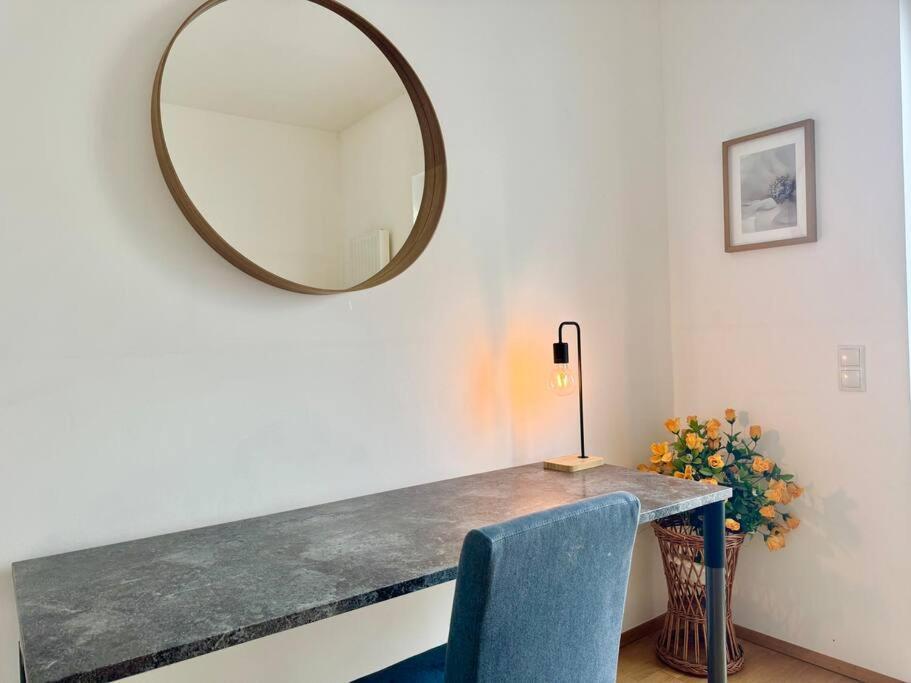 130 M2 4 Bedroom With Balcony & Free Parking Apartamento Viena