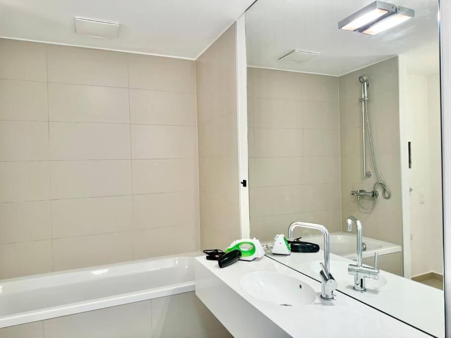 Apartment 85 M2 Modern With Free Parking