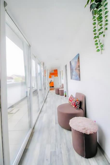 Apartamento Central 4br Apt With Terrace, 10min Walk To Augarten