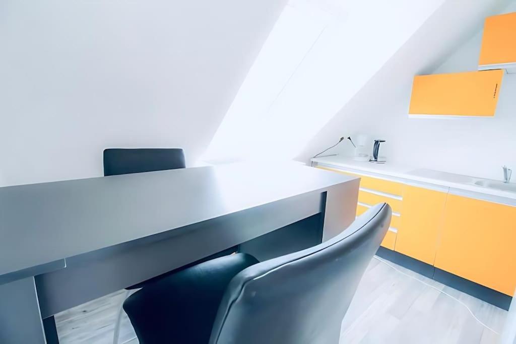Central 4br Apt With Terrace, 10min Walk To Augarten Apartamento