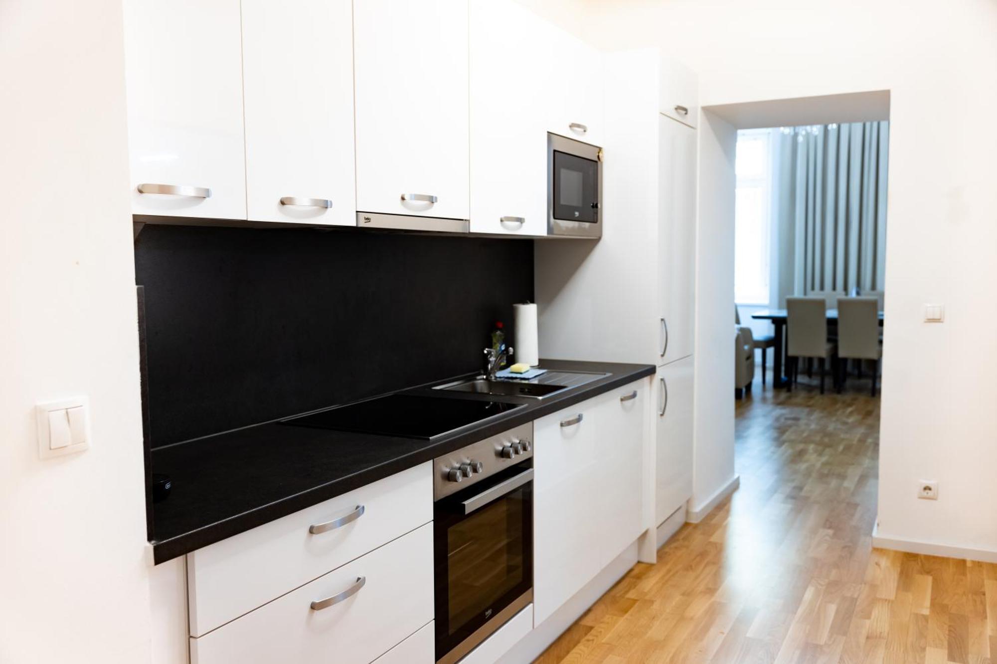 Alon Homes - Premium Center Apartment