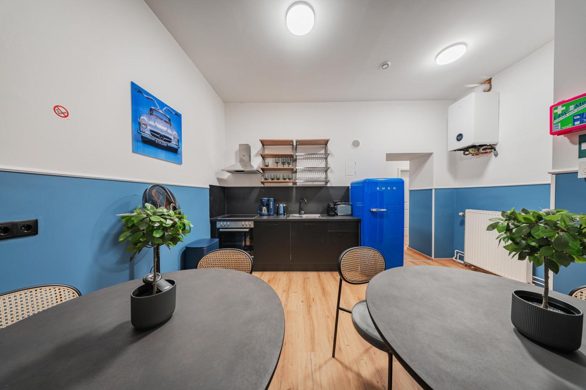 Hostel Rive By Home1 *