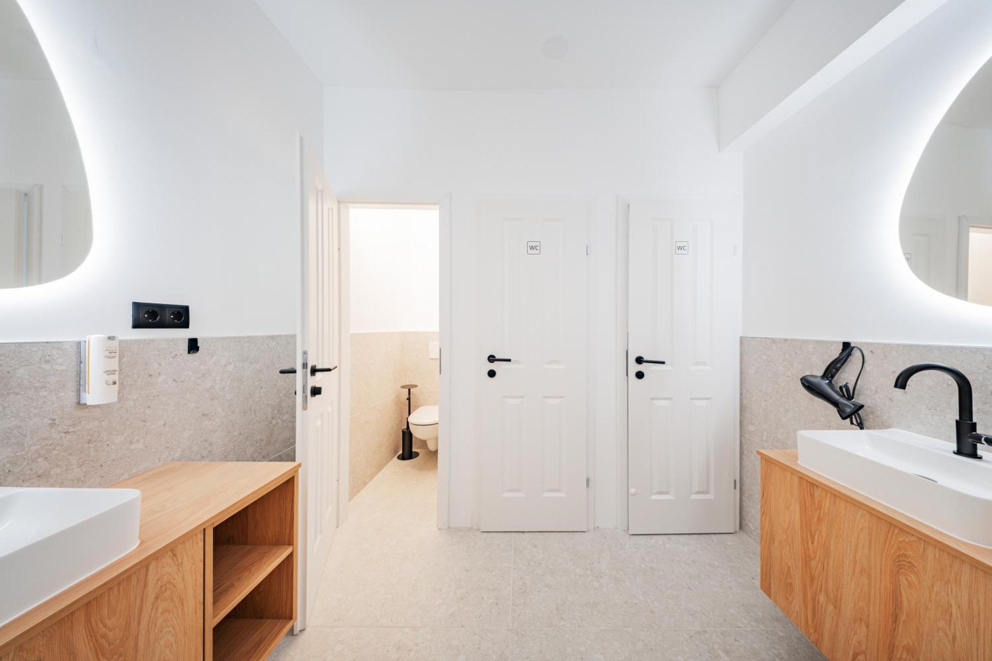 Rive By Home1 *