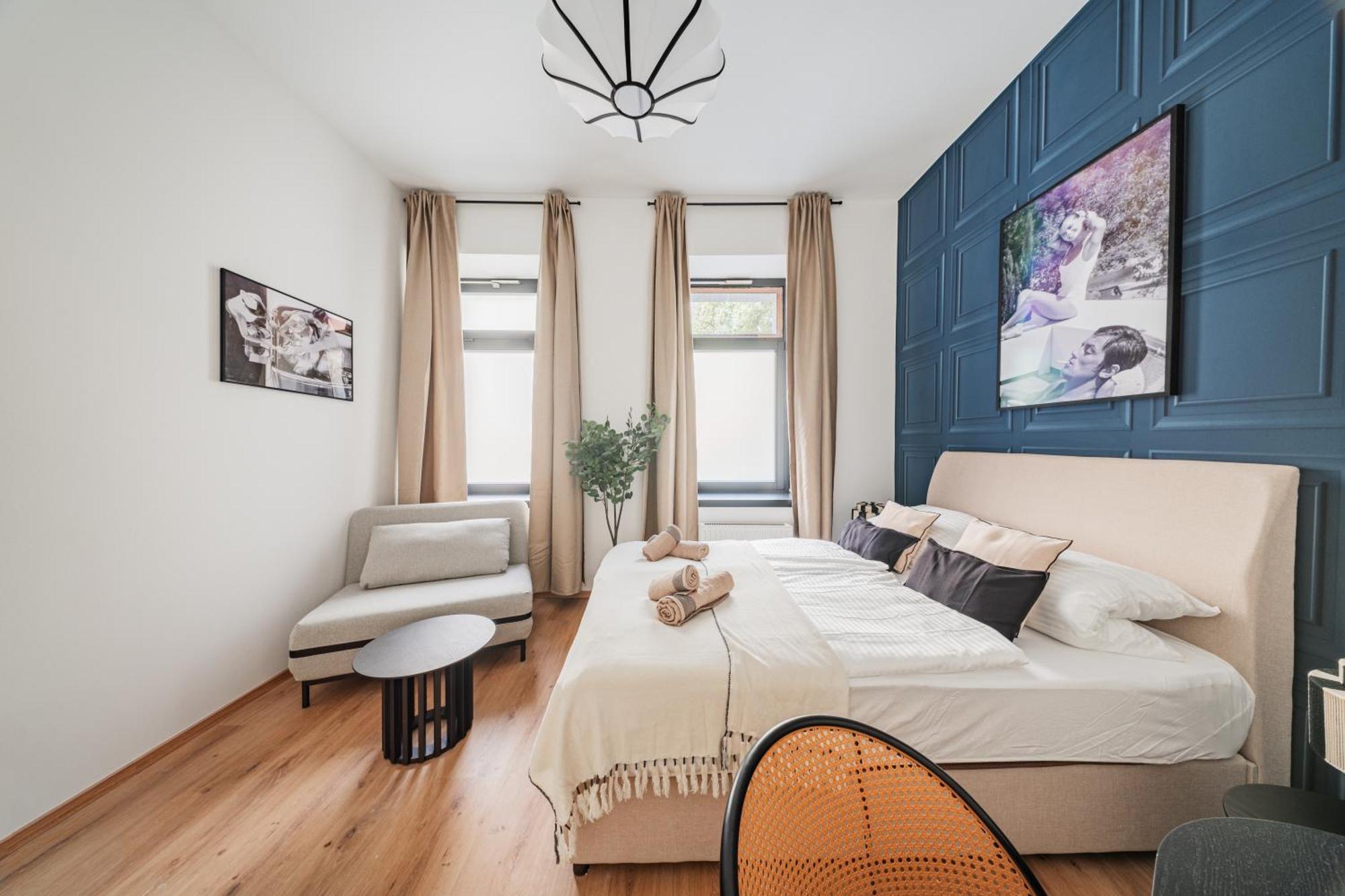 Hostel Rive By Home1 *