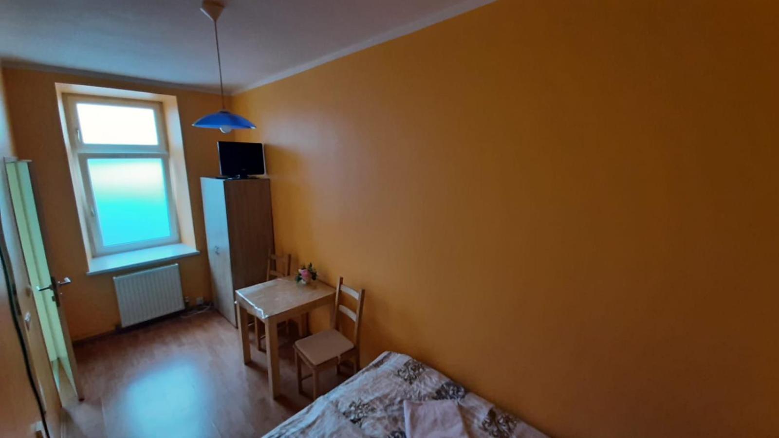Monterooms Schoenbrunn 10 Minutes To Downtown Homestay