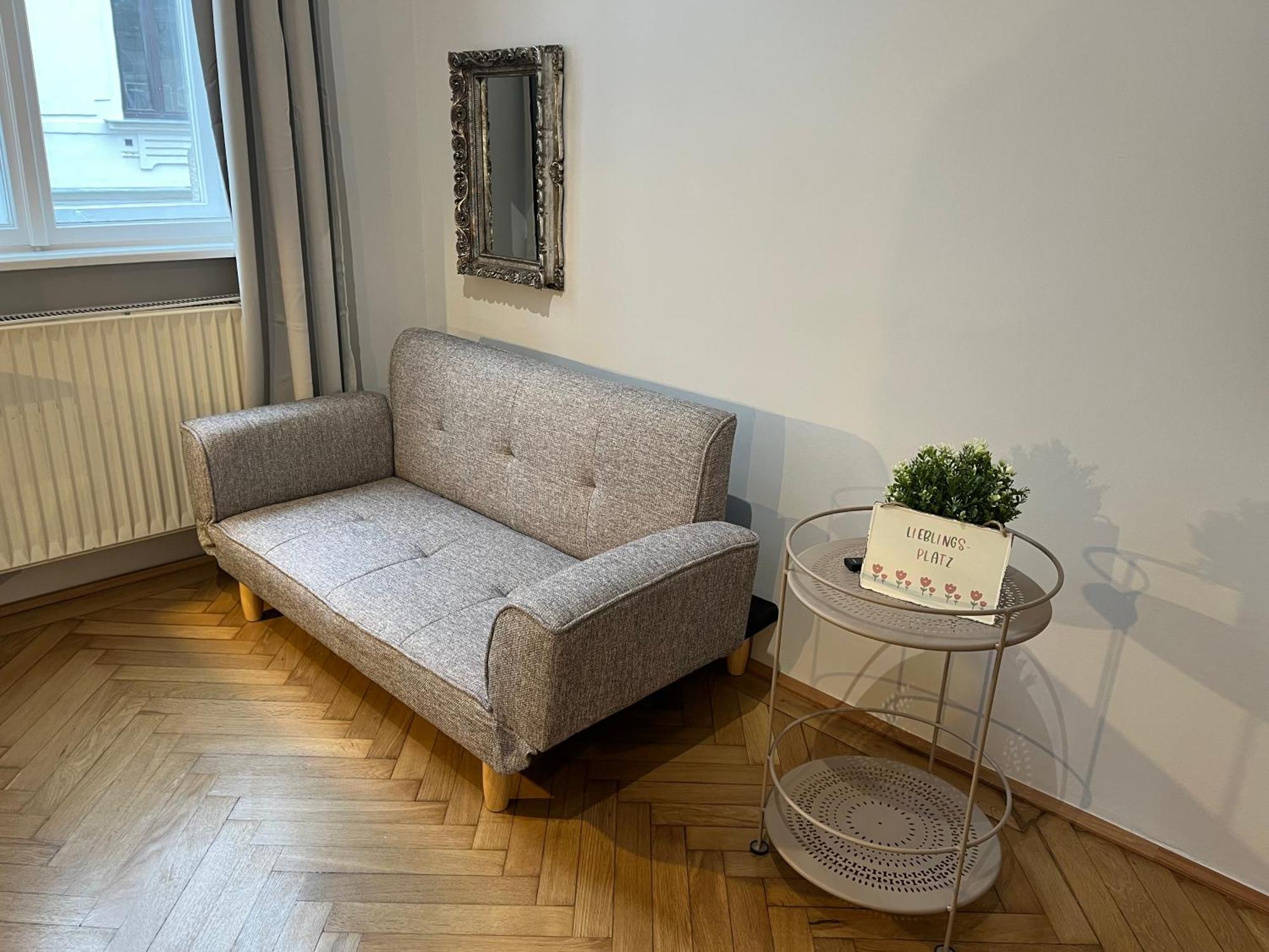 Grosszuegiger Wiener Altbau Gleich Neben Schoenbrunn Apartment *