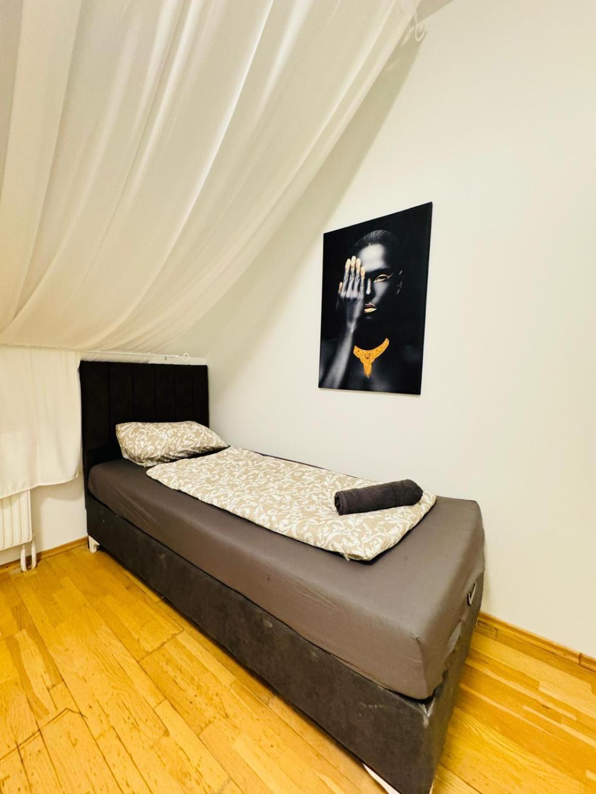 Apartment In A Shared Apt 6-min Drive To Schoenbrunn Vienna