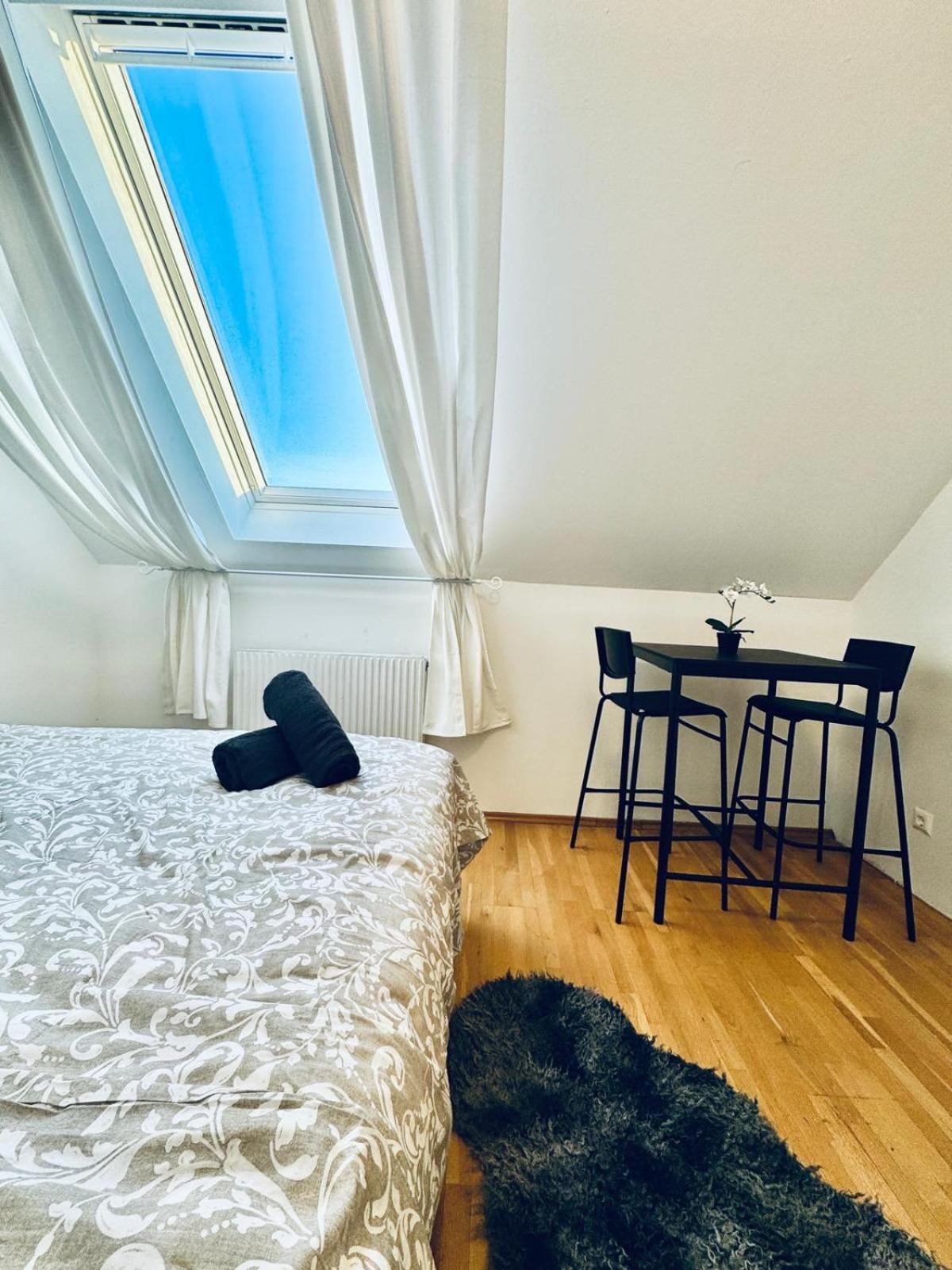 Apartment In A Shared Apt 6-min Drive To Schoenbrunn *