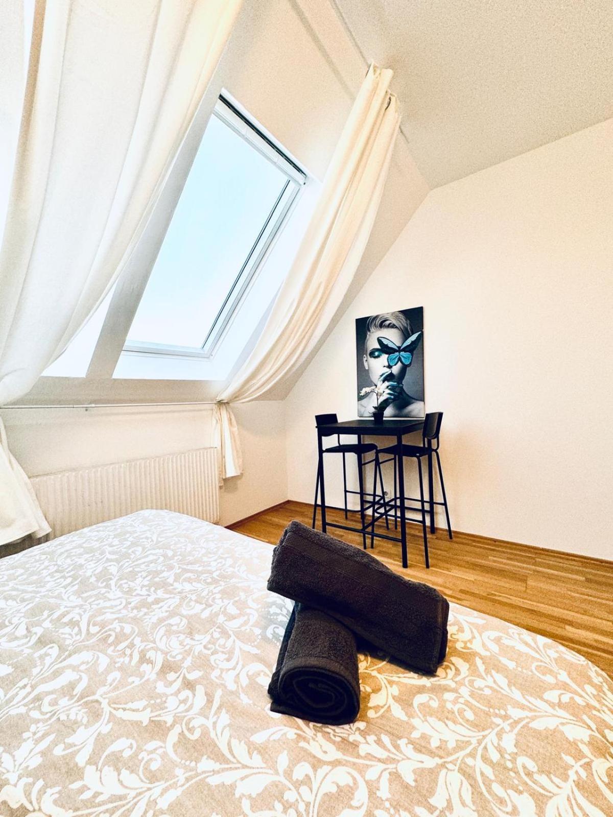 Apartment In A Shared Apt 6-min Drive To Schoenbrunn Vienna