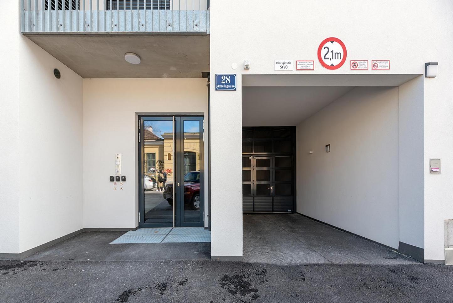 Apartment Modernes Und Neues In Ruhelage Nahe Schoenbrunn Vienna