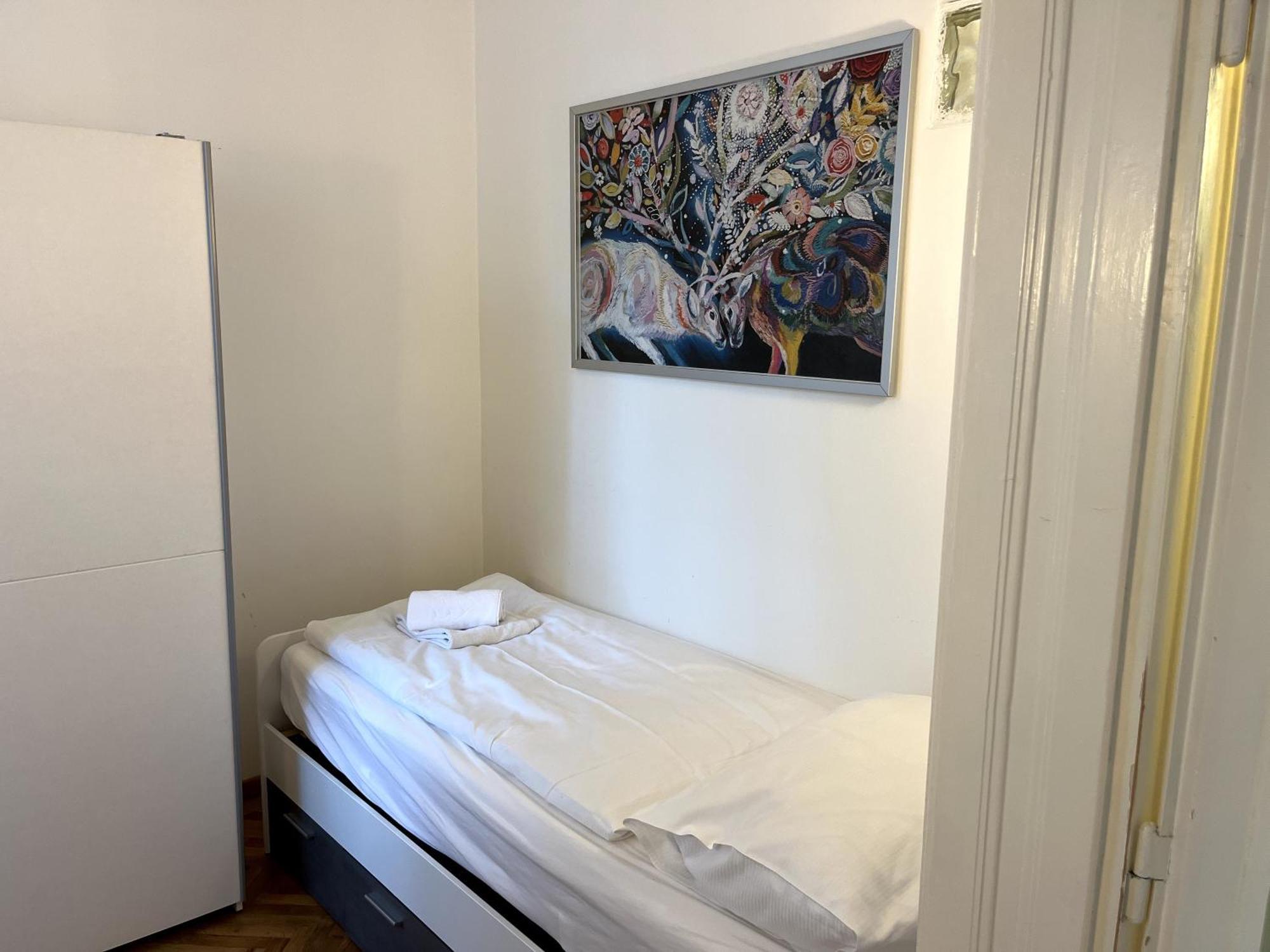 Cozy Two-bedroom Near Metro Apartamento *