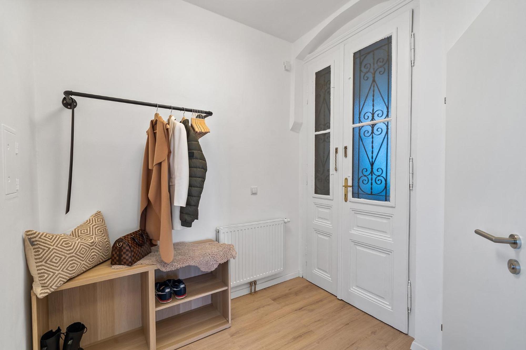 Apartment Nur 15 Minuten Ins Zentrum - Neu Renoviert Und Ruhig Gelegen *