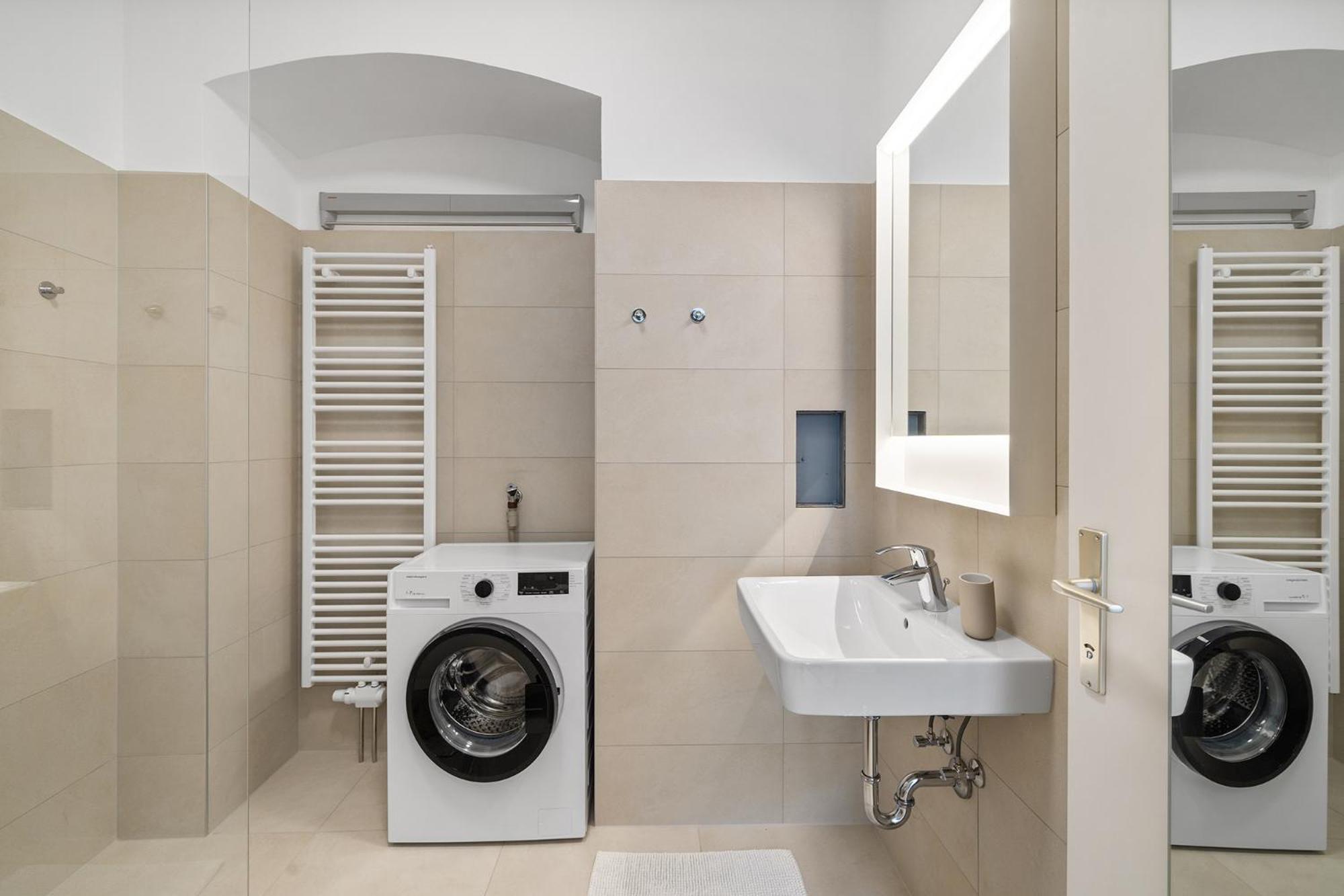 Apartment Nur 15 Minuten Ins Zentrum - Neu Renoviert Und Ruhig Gelegen *