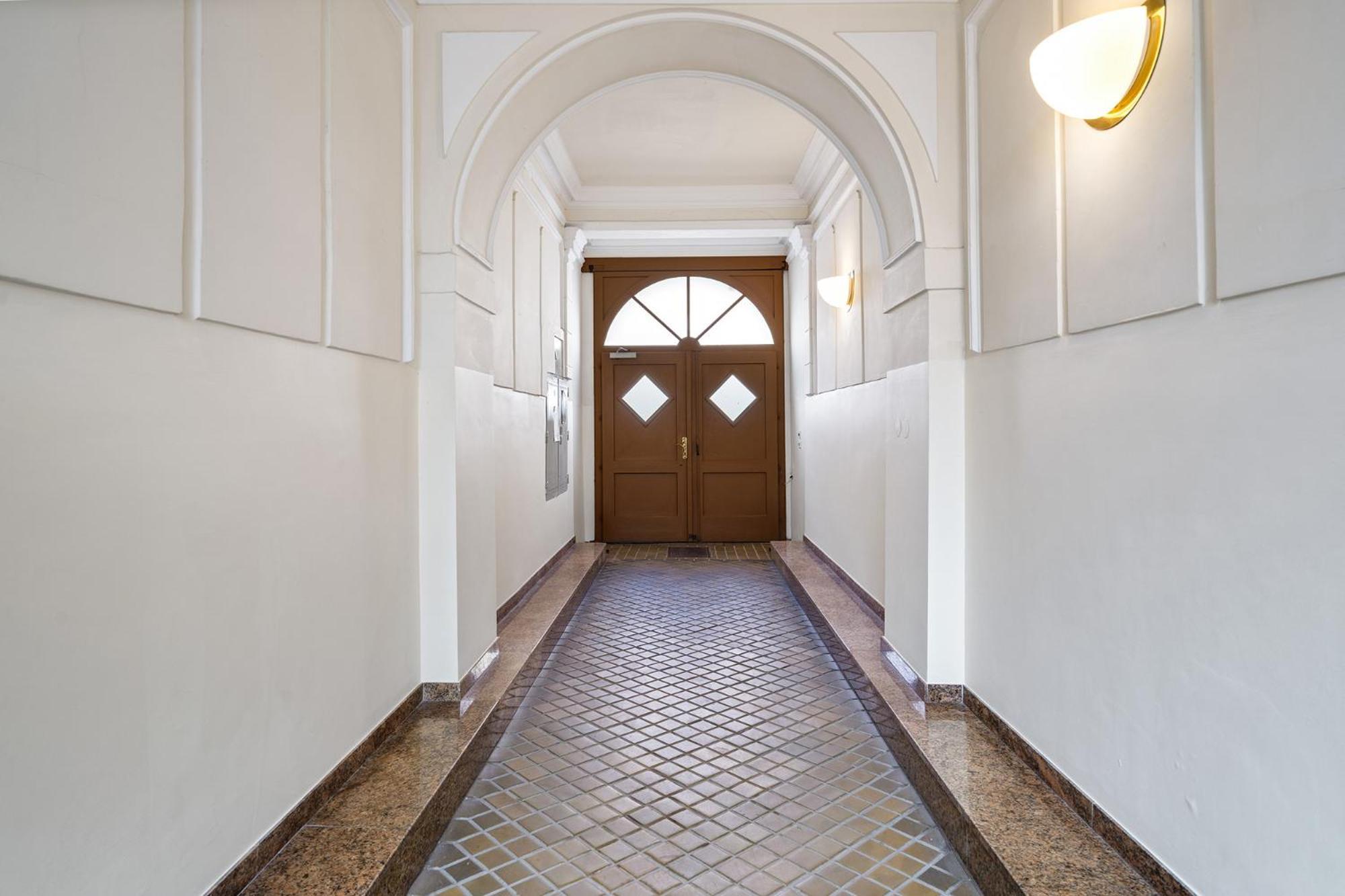 Nur 15 Minuten Ins Zentrum - Neu Renoviert Und Ruhig Gelegen Apartment Vienna