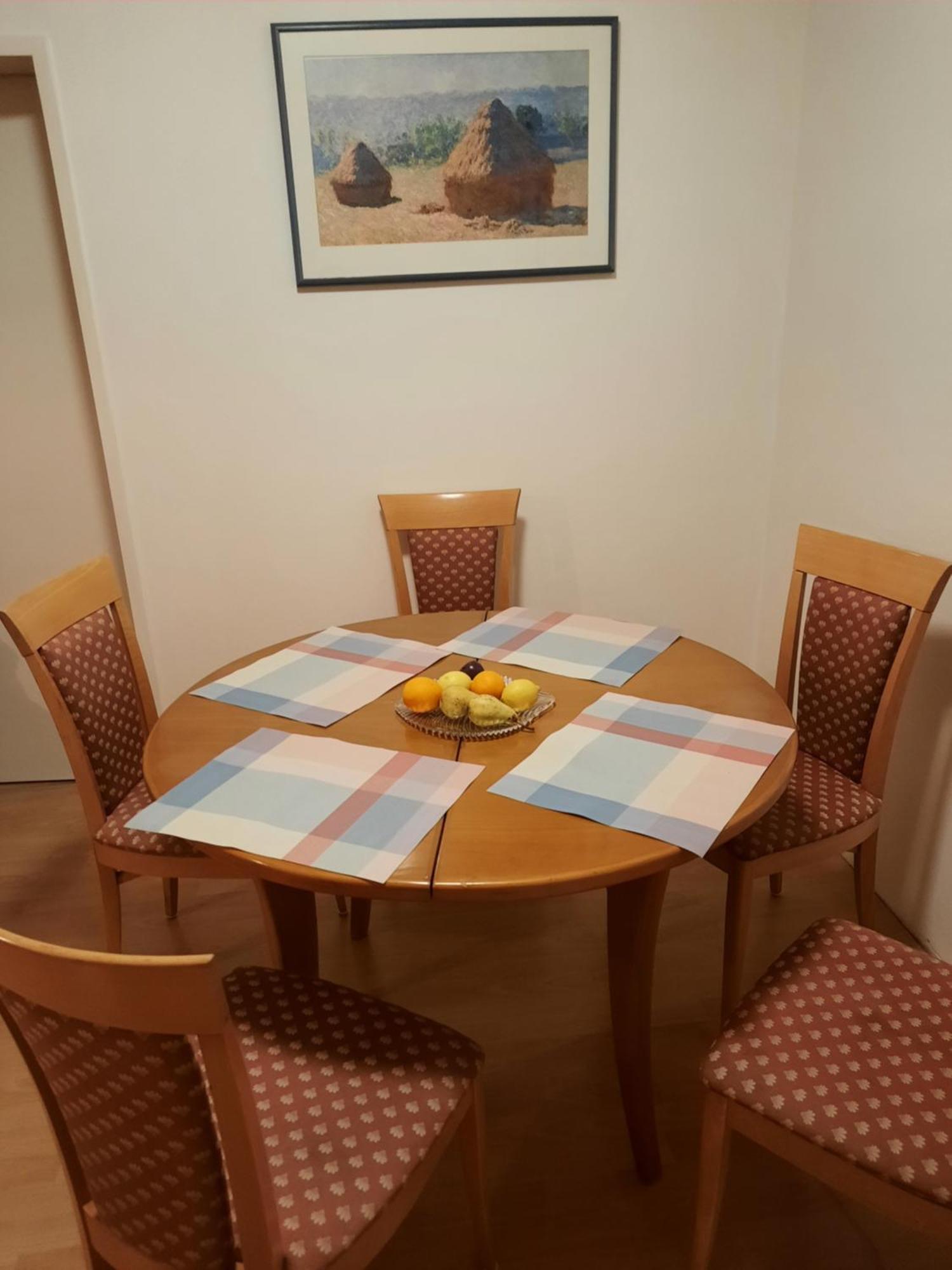 Romantic-1 Bedroom