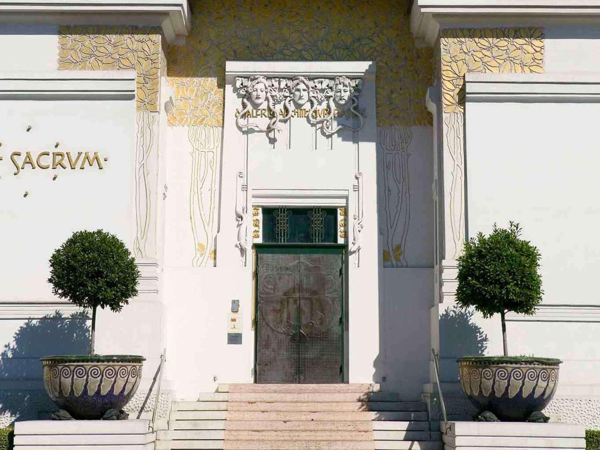 Mercure 4*