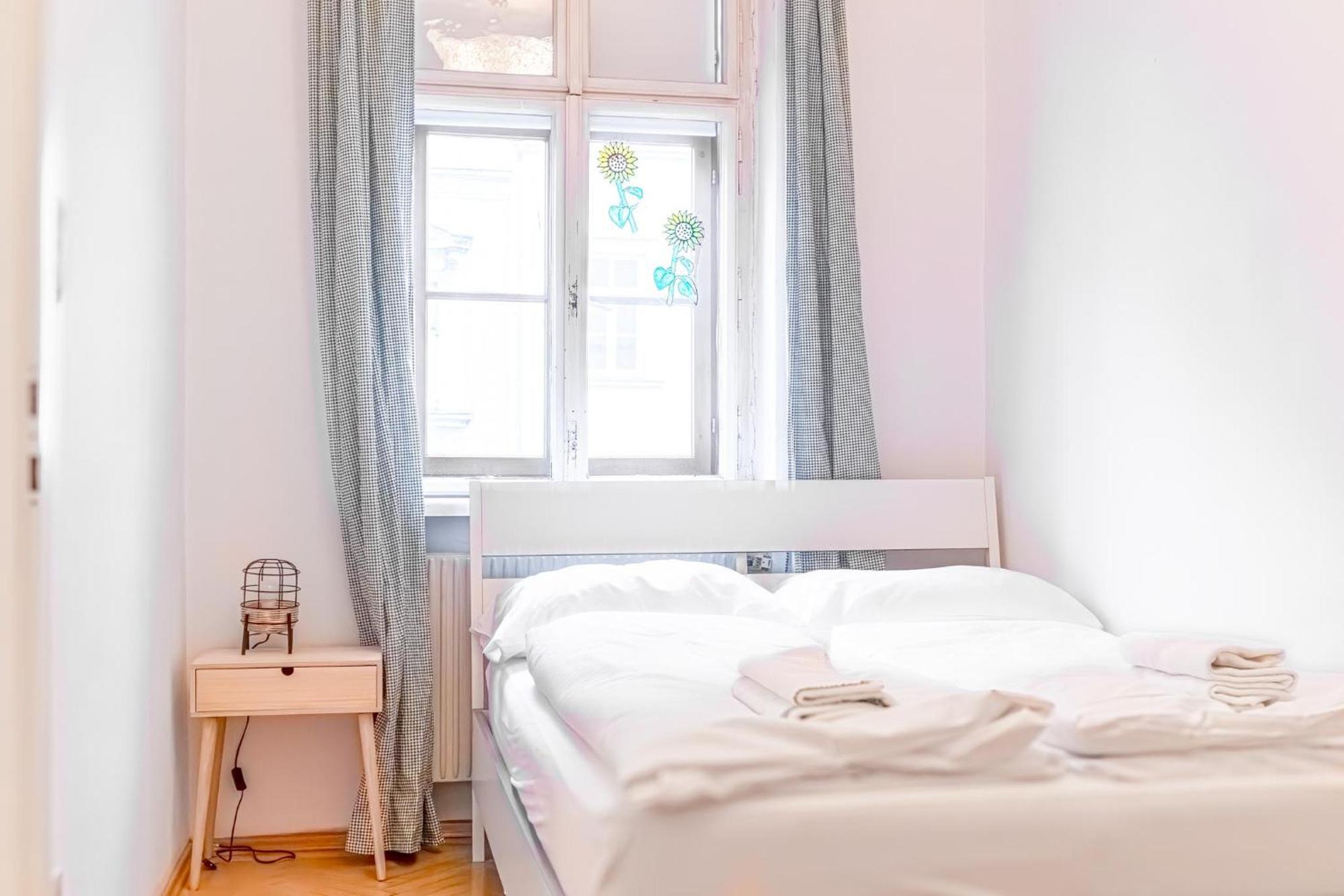 Deluxe 3br Apt. Wiener Stadthalle - Suitable For Longstays * Viena