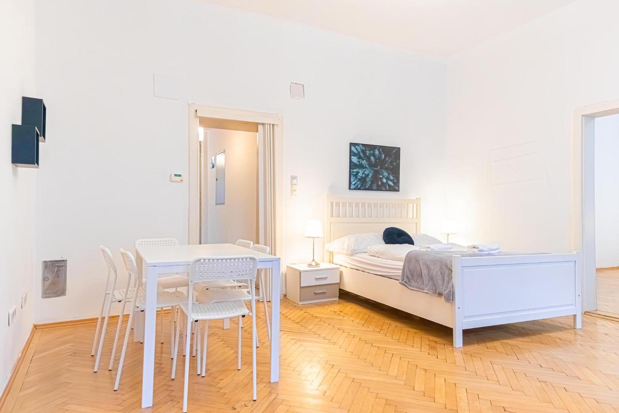 Apartamento Deluxe 3br Apt. Wiener Stadthalle - Suitable For Longstays